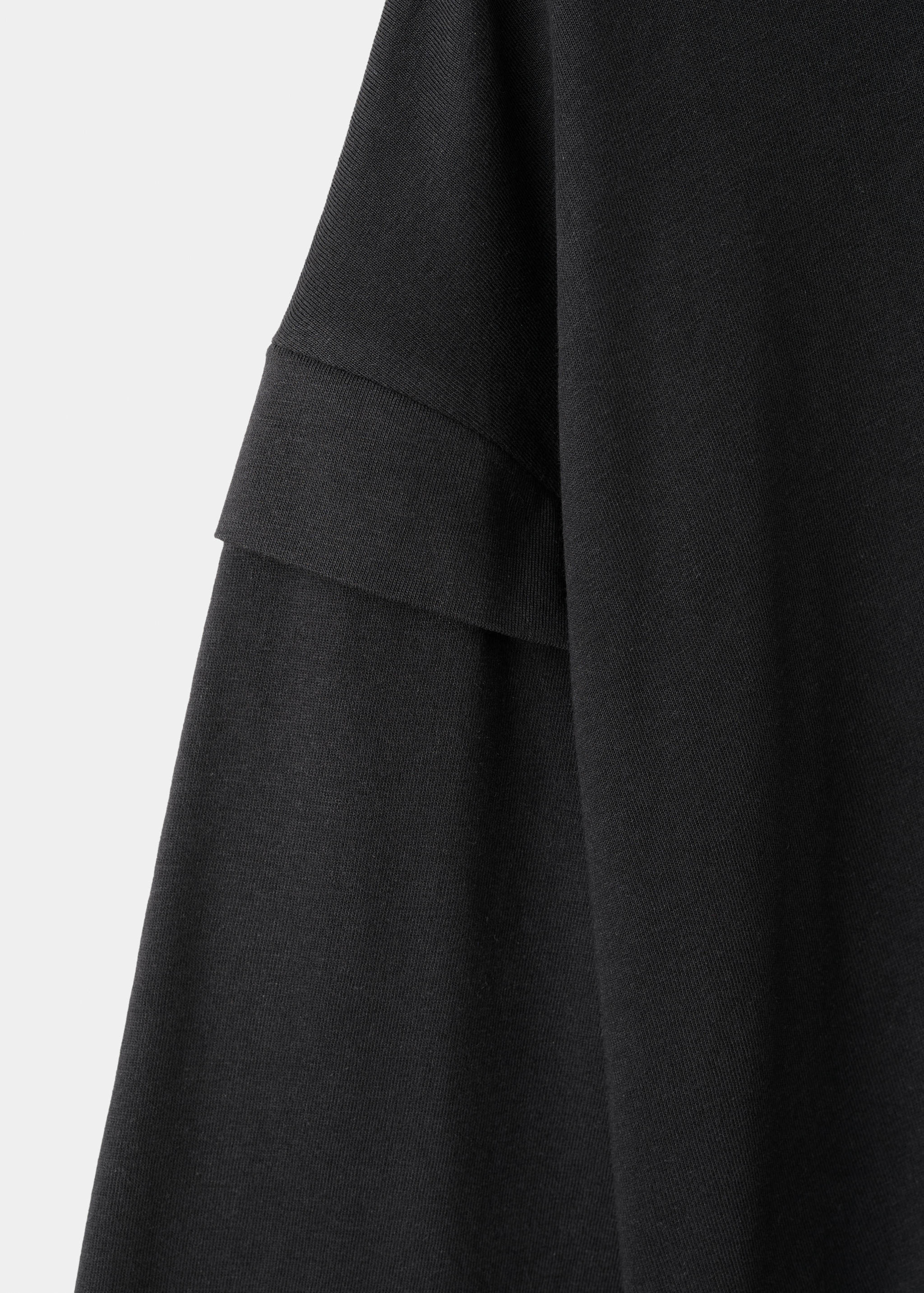 T-Shirt mit Detail am Ärmel - Detail des Artikels 0