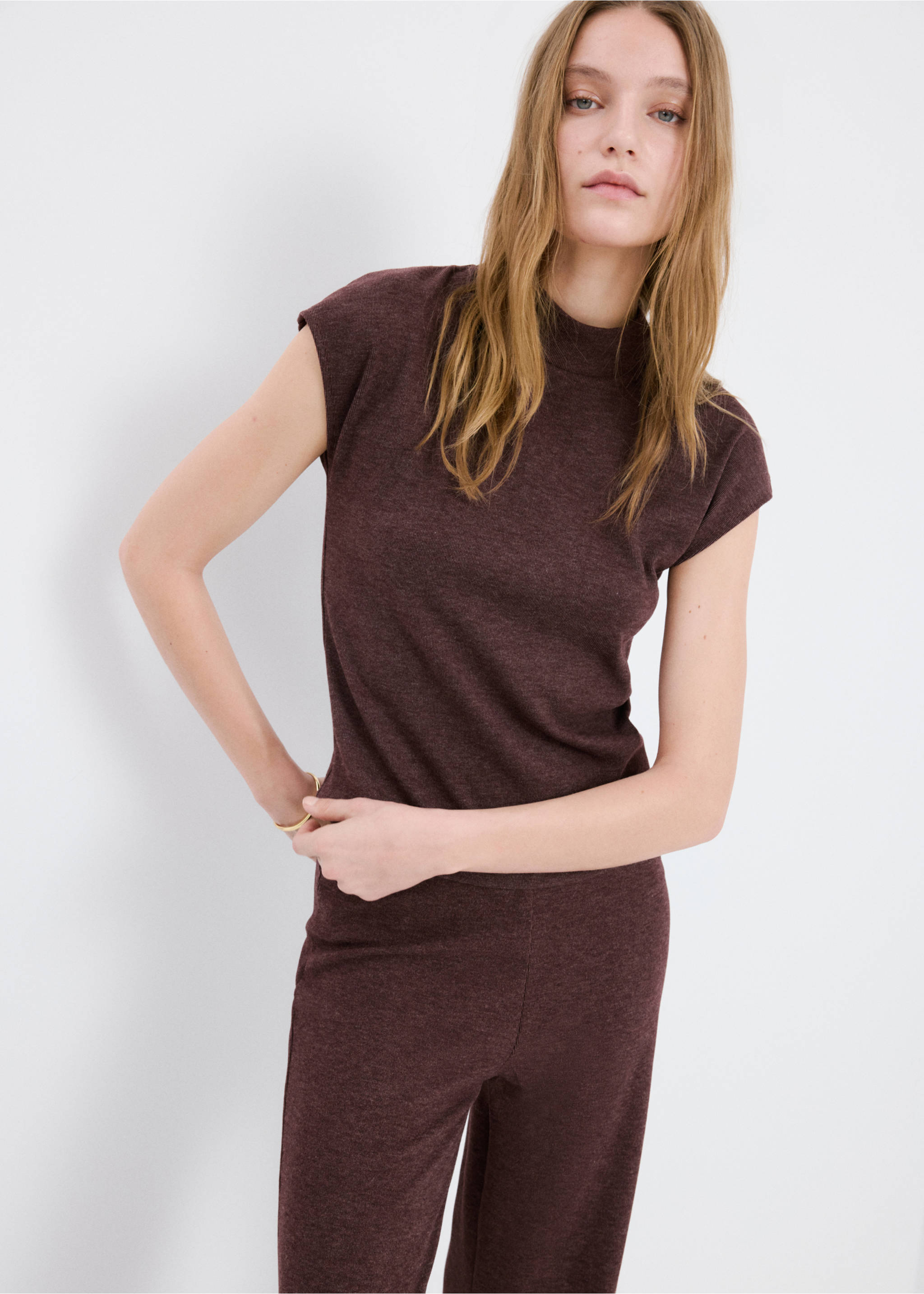 High collar T-shirt - Medium plane, Burgundy. Ref: 27001343-00.