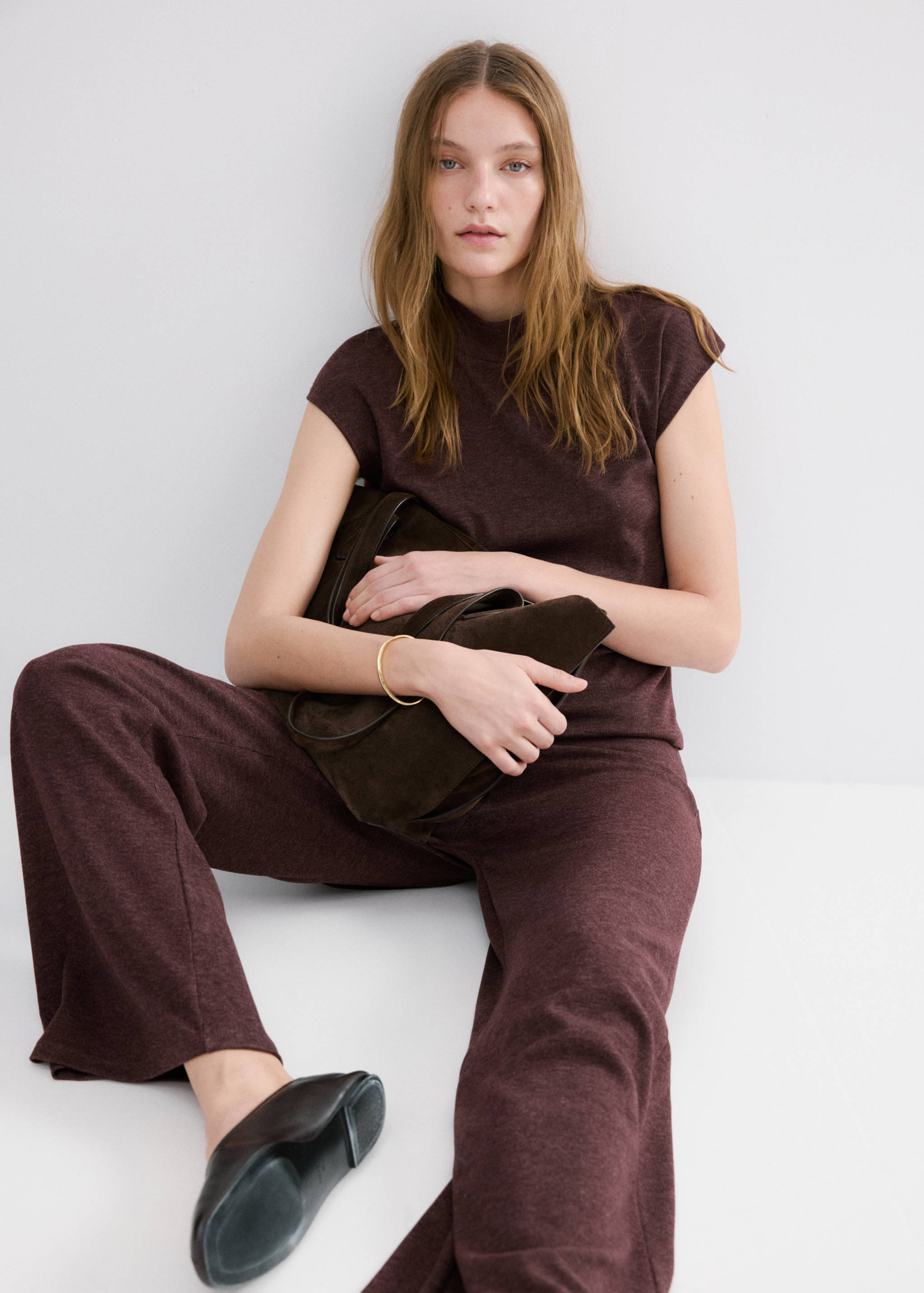 High collar T-shirt - Details of the article 3