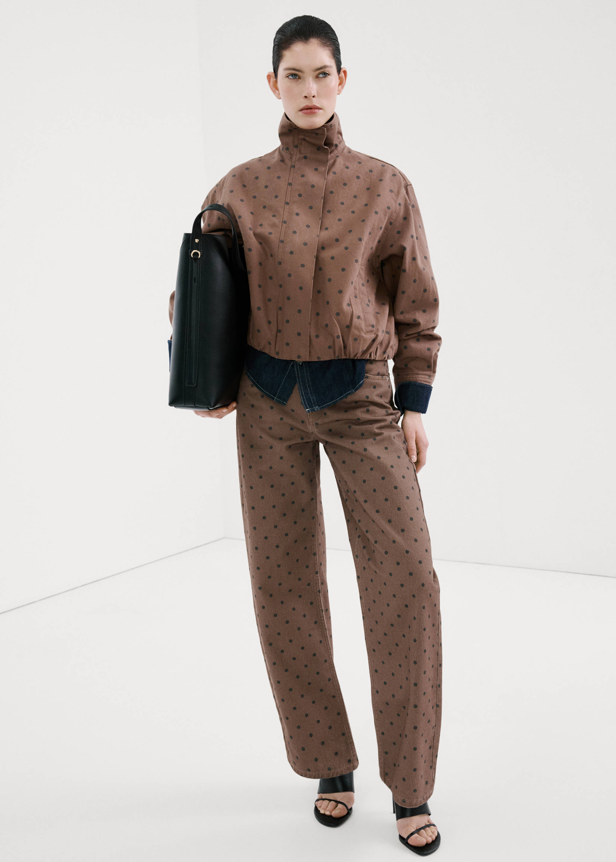 Polka dot balloon jeans - General plane