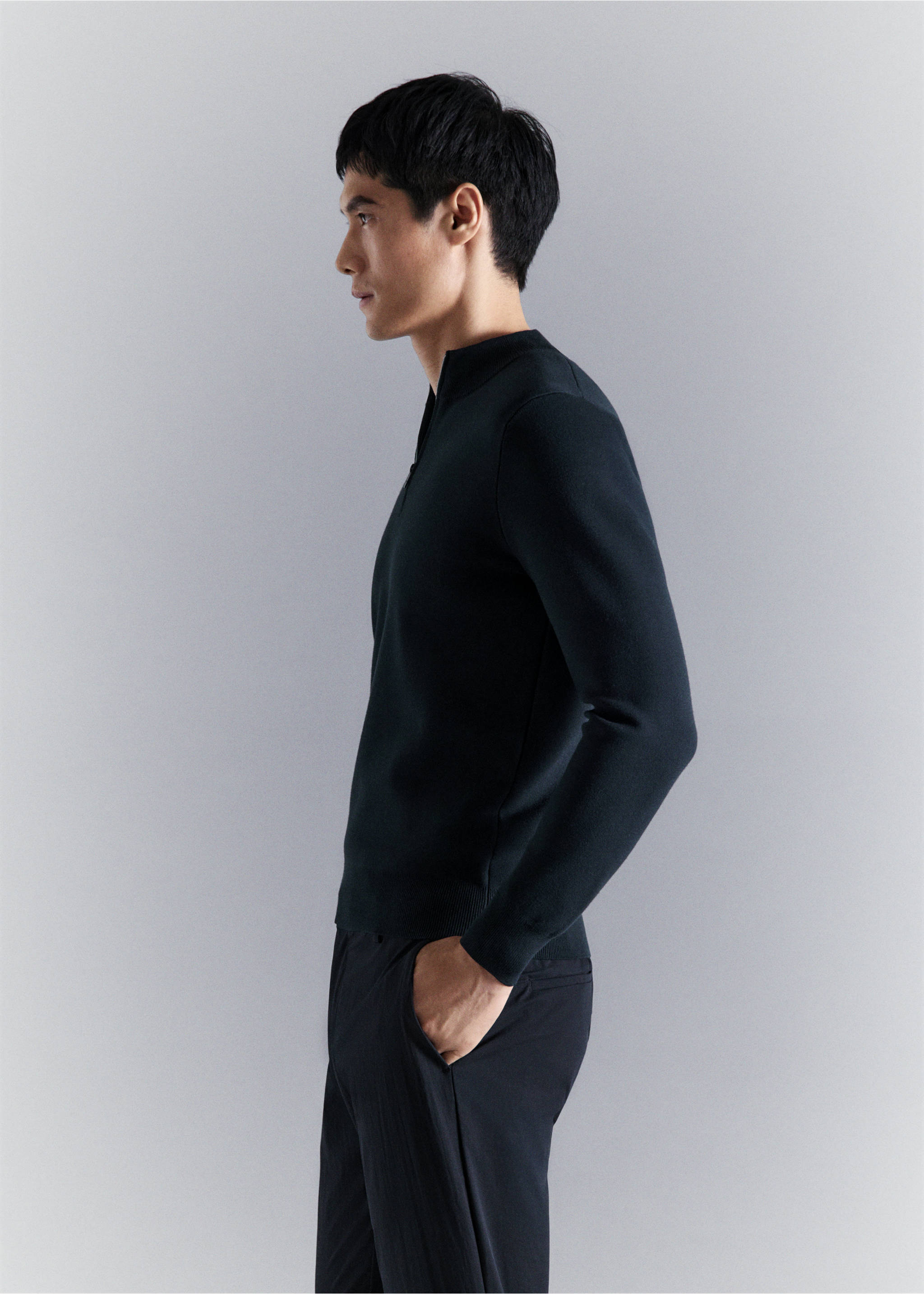 Pull confort extensible à zip - Détail de l'article 2, Bleu marine. Ref: 27004430-00.