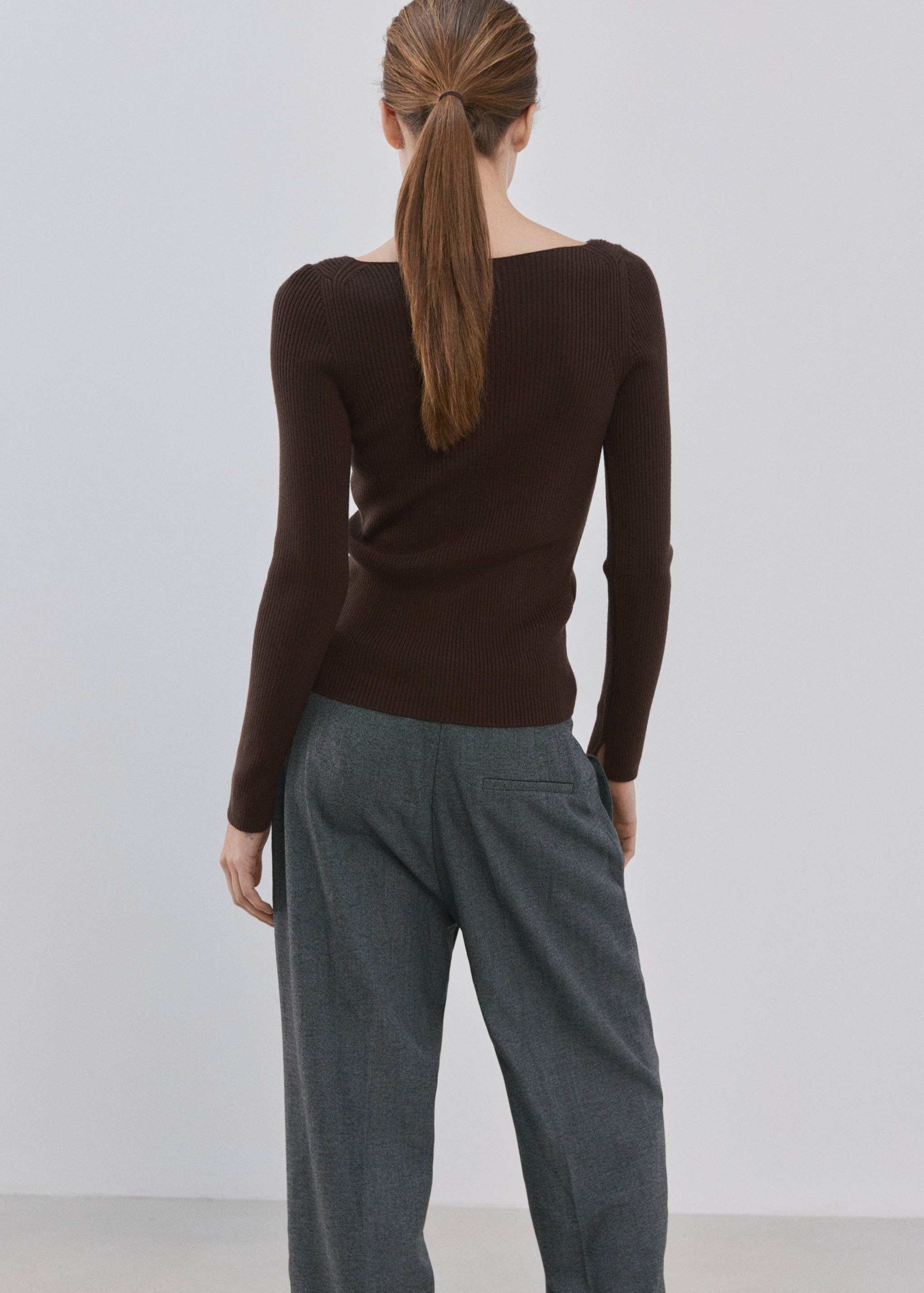 Boat-neck knitted sweater - Reverse of the article