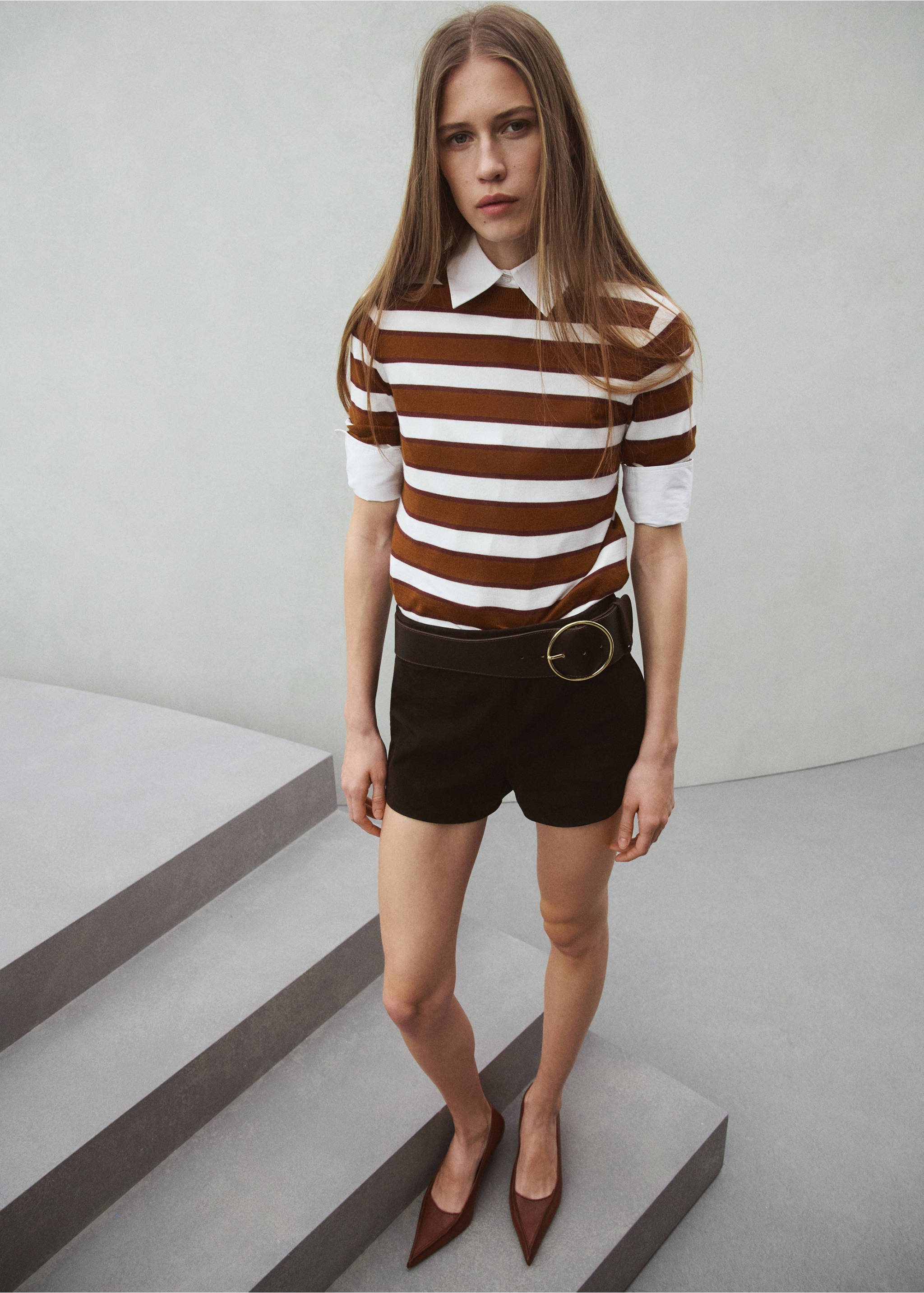 Short-sleeved knitted sweater - General plane, Caramel. Ref: 27004784-00.