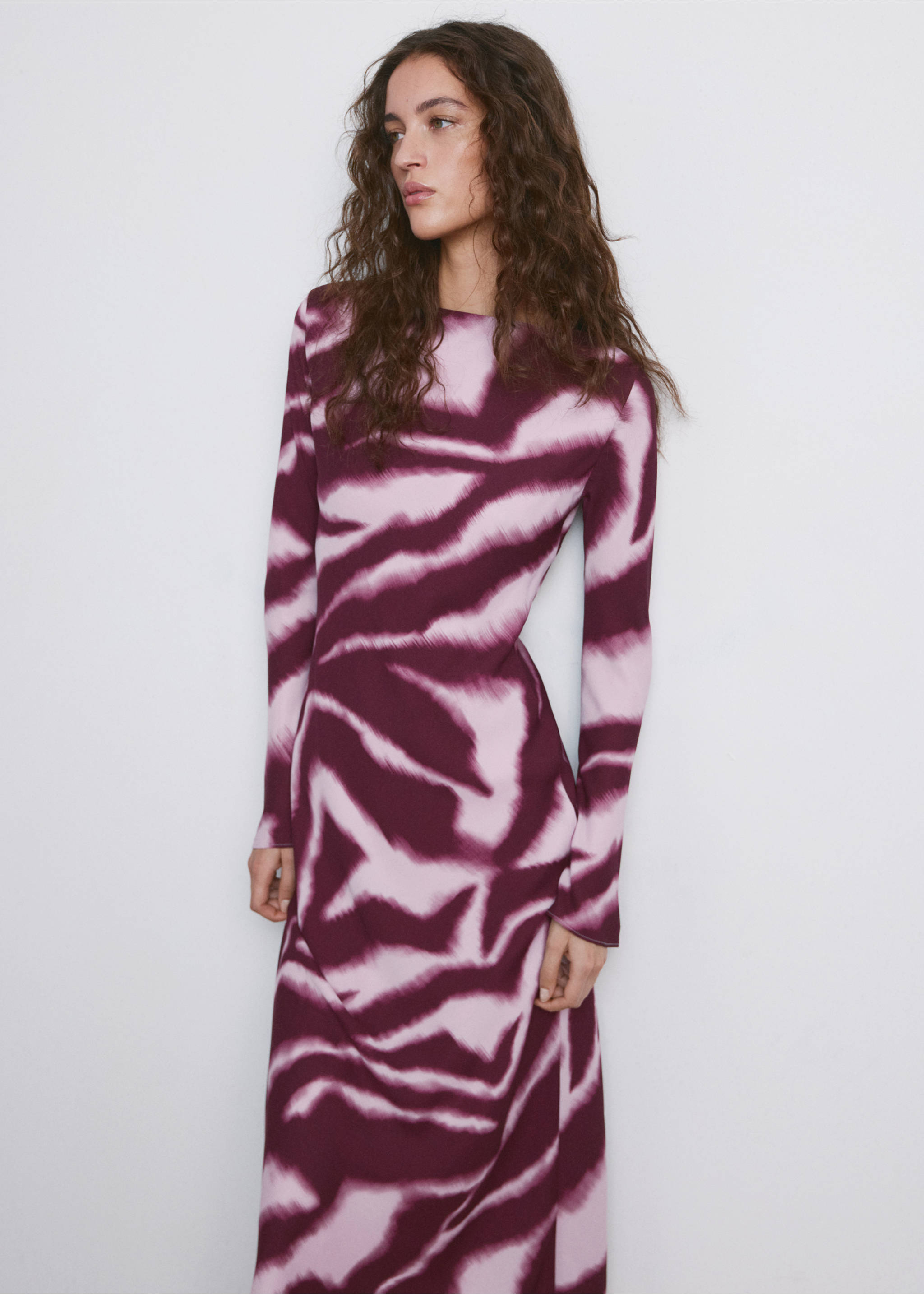 Vestido evasé animal print - Plano medio, Lila. Ref: 27005853-00.