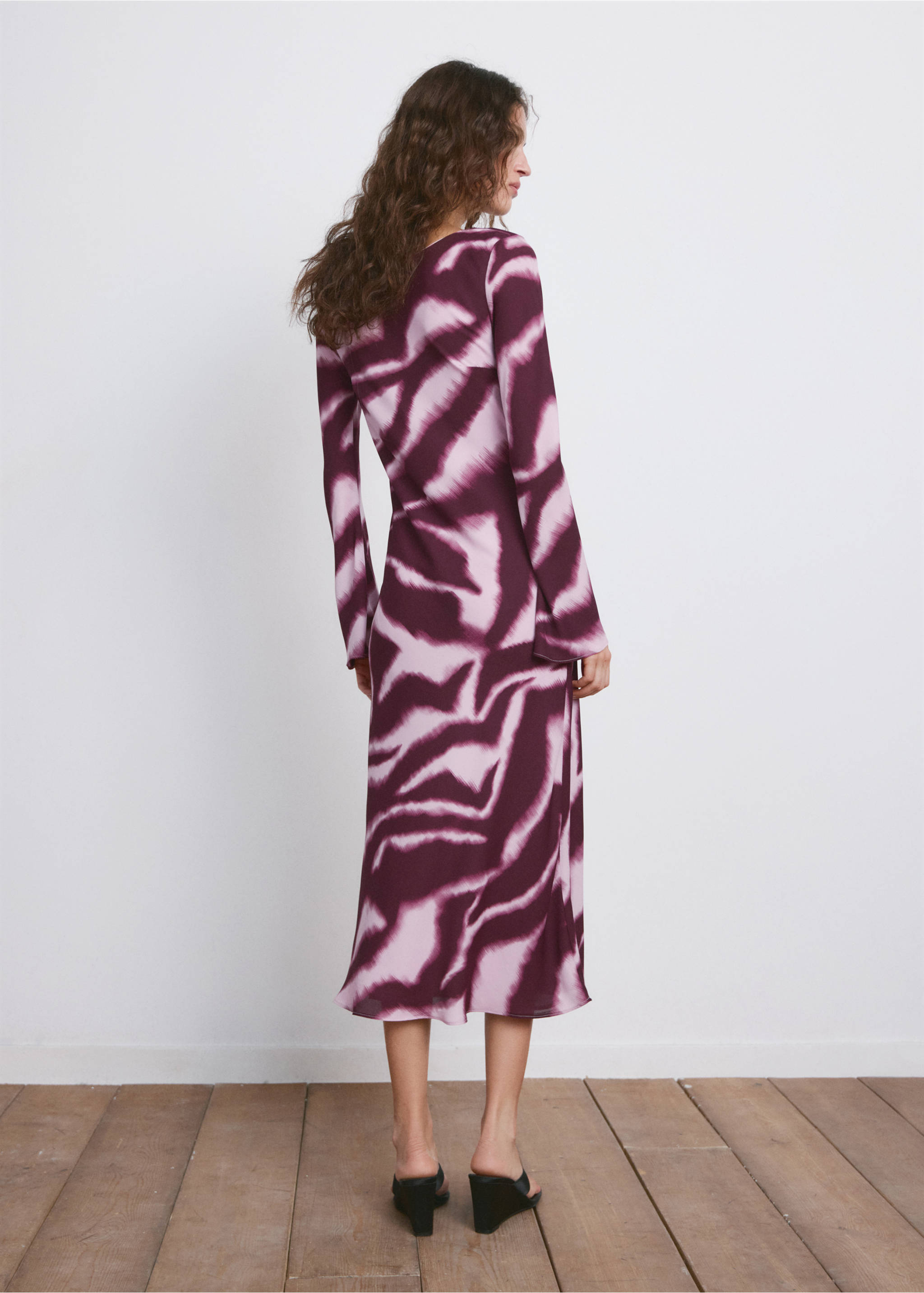 Vestido evasé animal print - Reverso del artículo, Lila. Ref: 27005853-00.