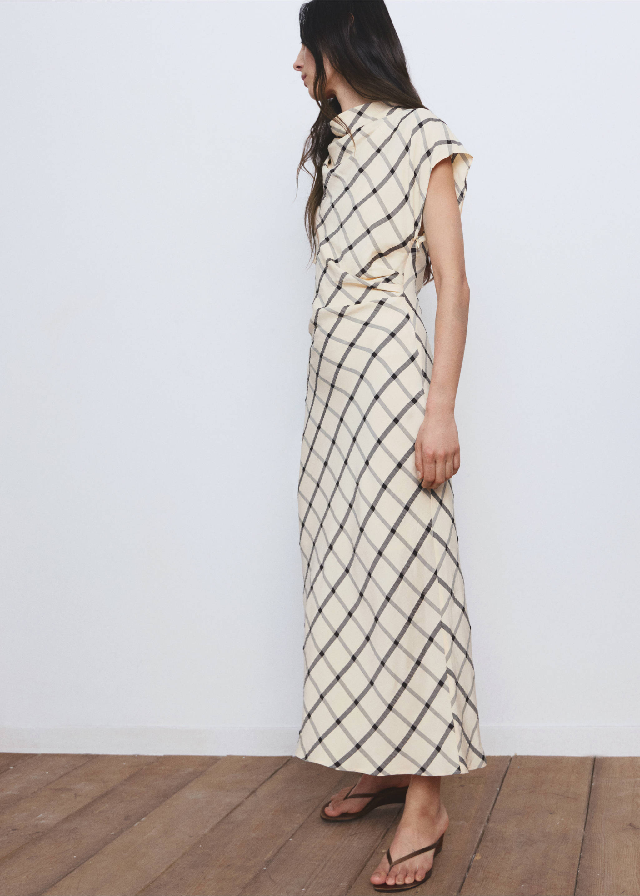 Cream and black check midi dress with a draped neck and side wrap., Ecru. Ref: 27009100-00.