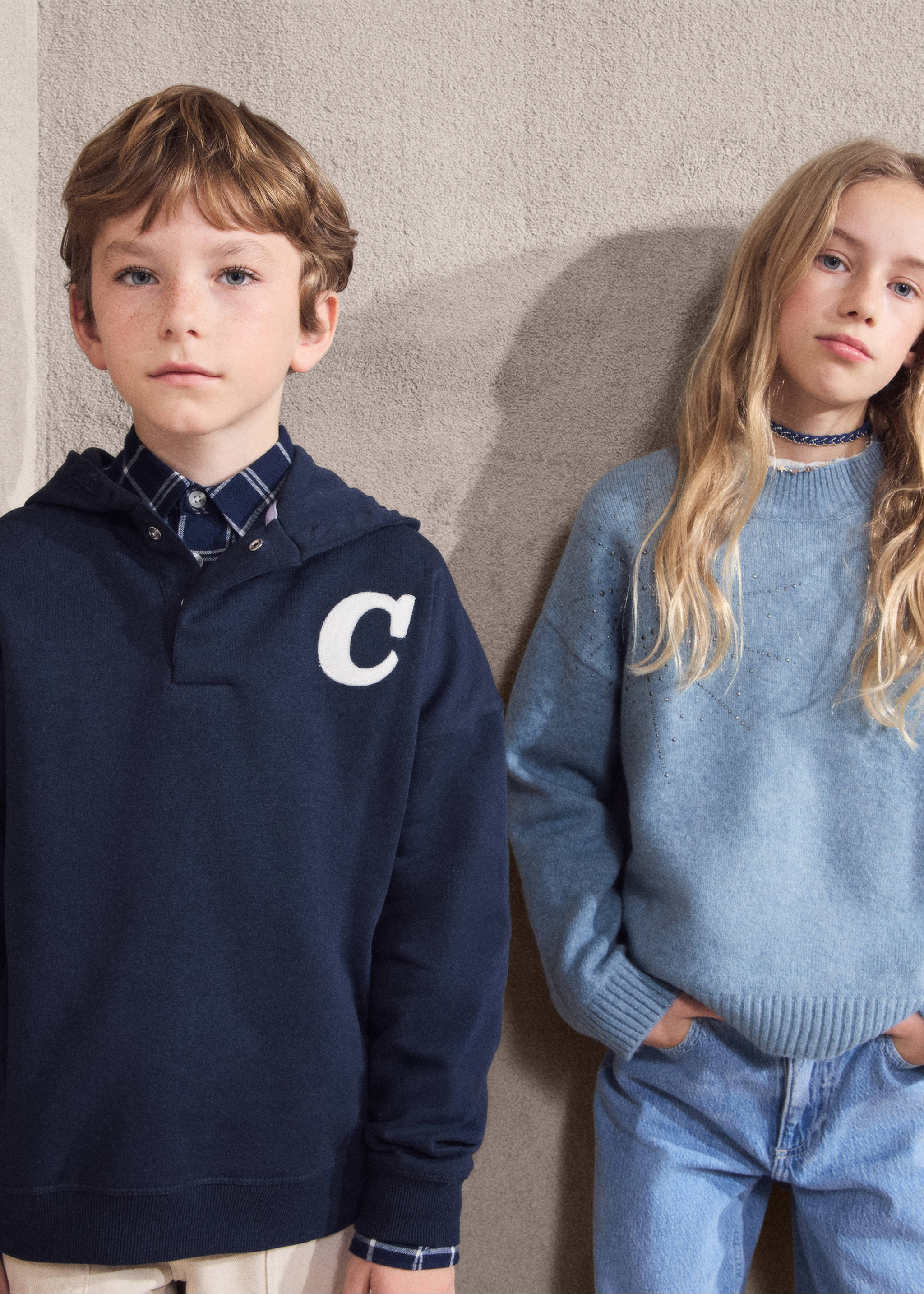 Gemustertes Kapuzen-Sweatshirt - Detail des Artikels 5, Marineblau. Ref: 27011232-00.