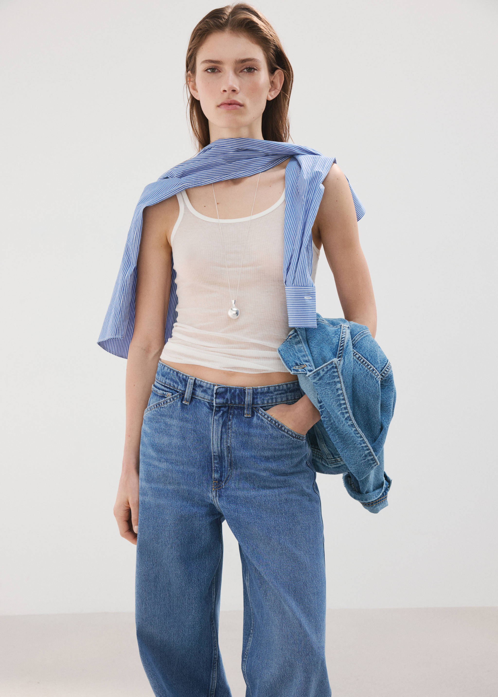 Mid-rise balloon jeans - Details of the article 1