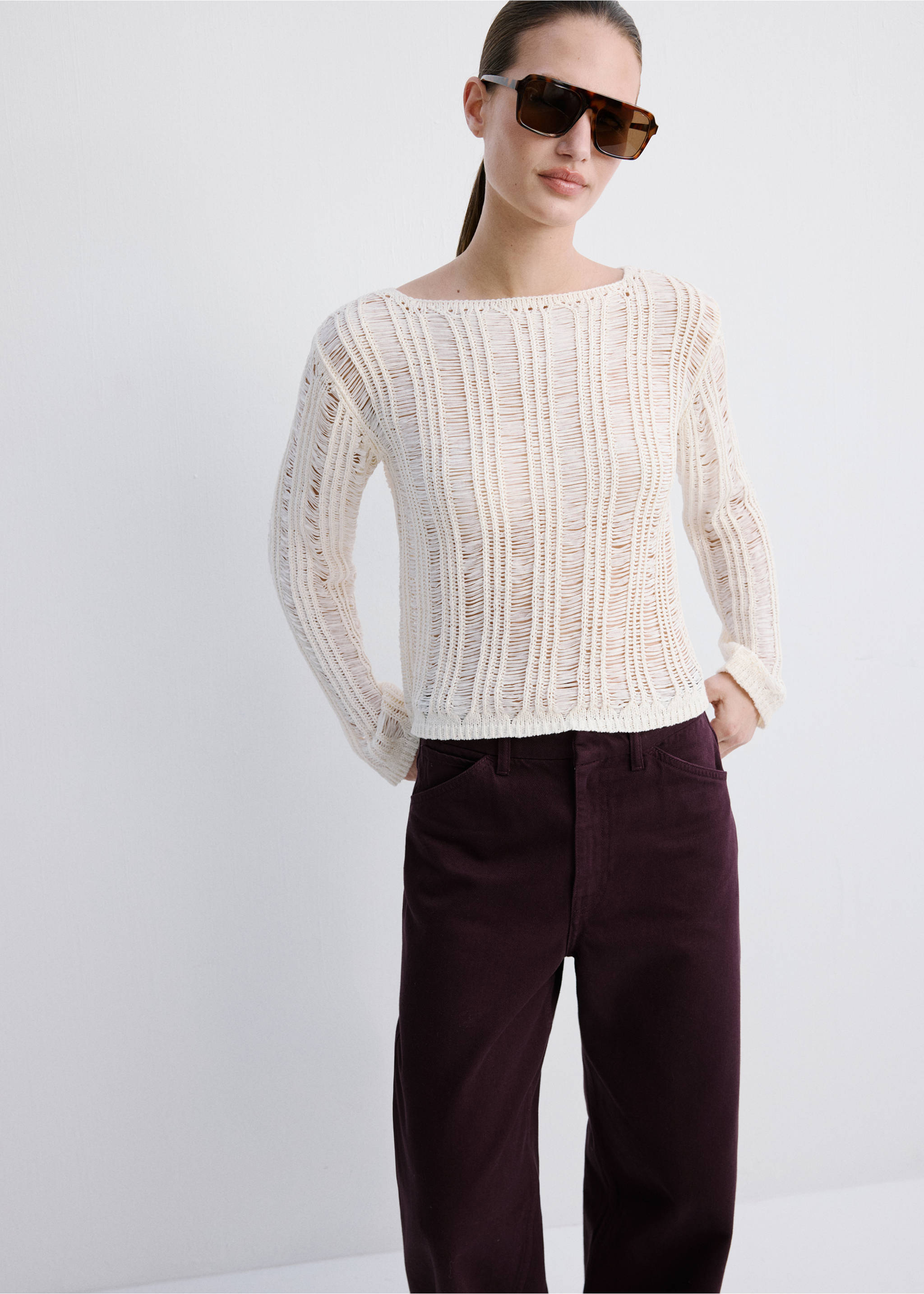Mid-rise balloon jeans - Details of the article 1, Wine. Ref: 27014083-00.