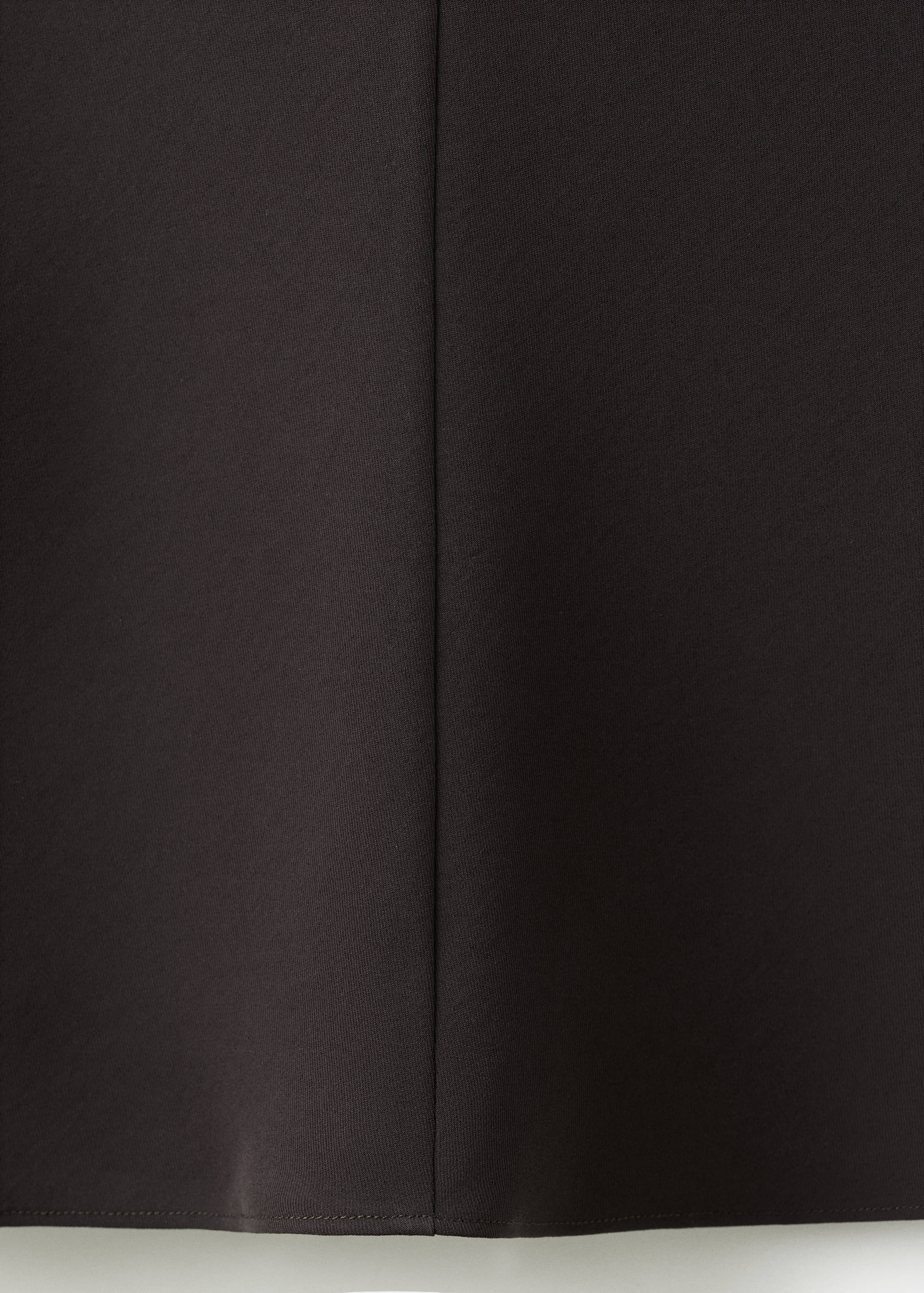 Langärmeliges Kleid mit drapiertem Ausschnitt - Detail des Artikels 0