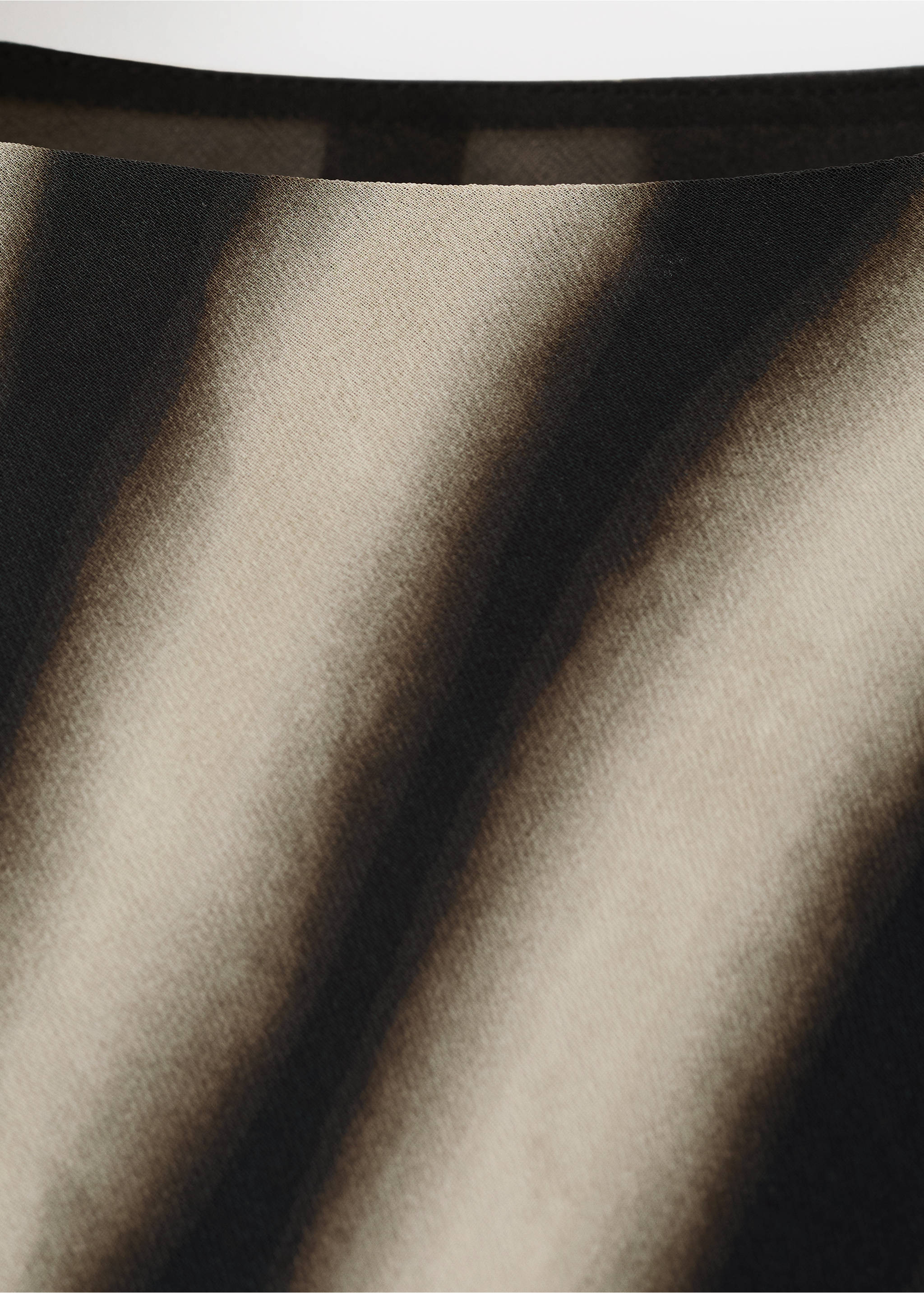A-line animal-print dress - Details of the article 0, Black. Ref: 27014105-00.