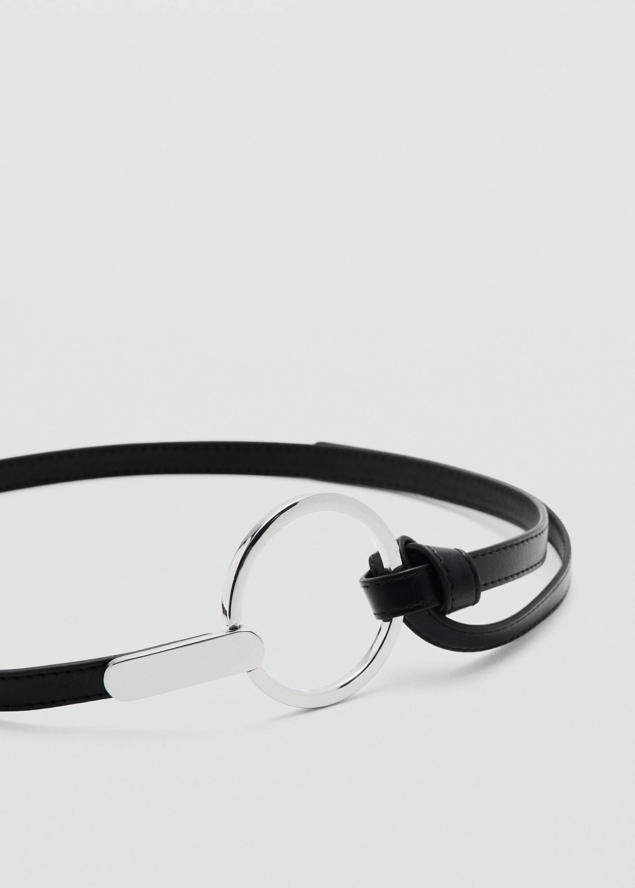 Ceinture fine maxi boucle - Plan moyen