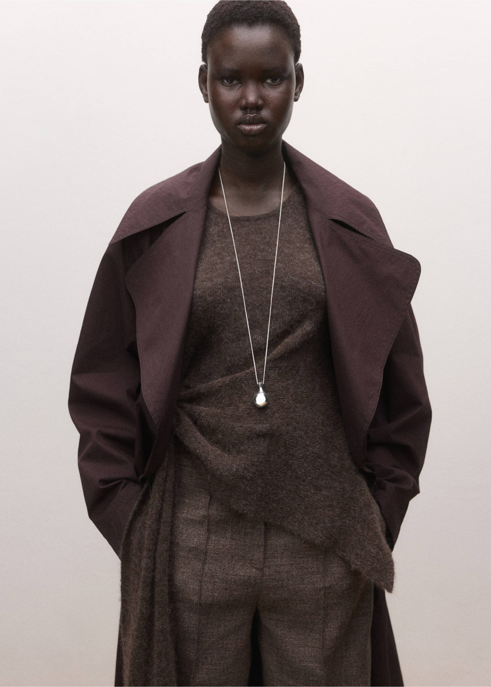 Dark brown coat with a wide lapel collar, Silver. Ref: 27014446-00.