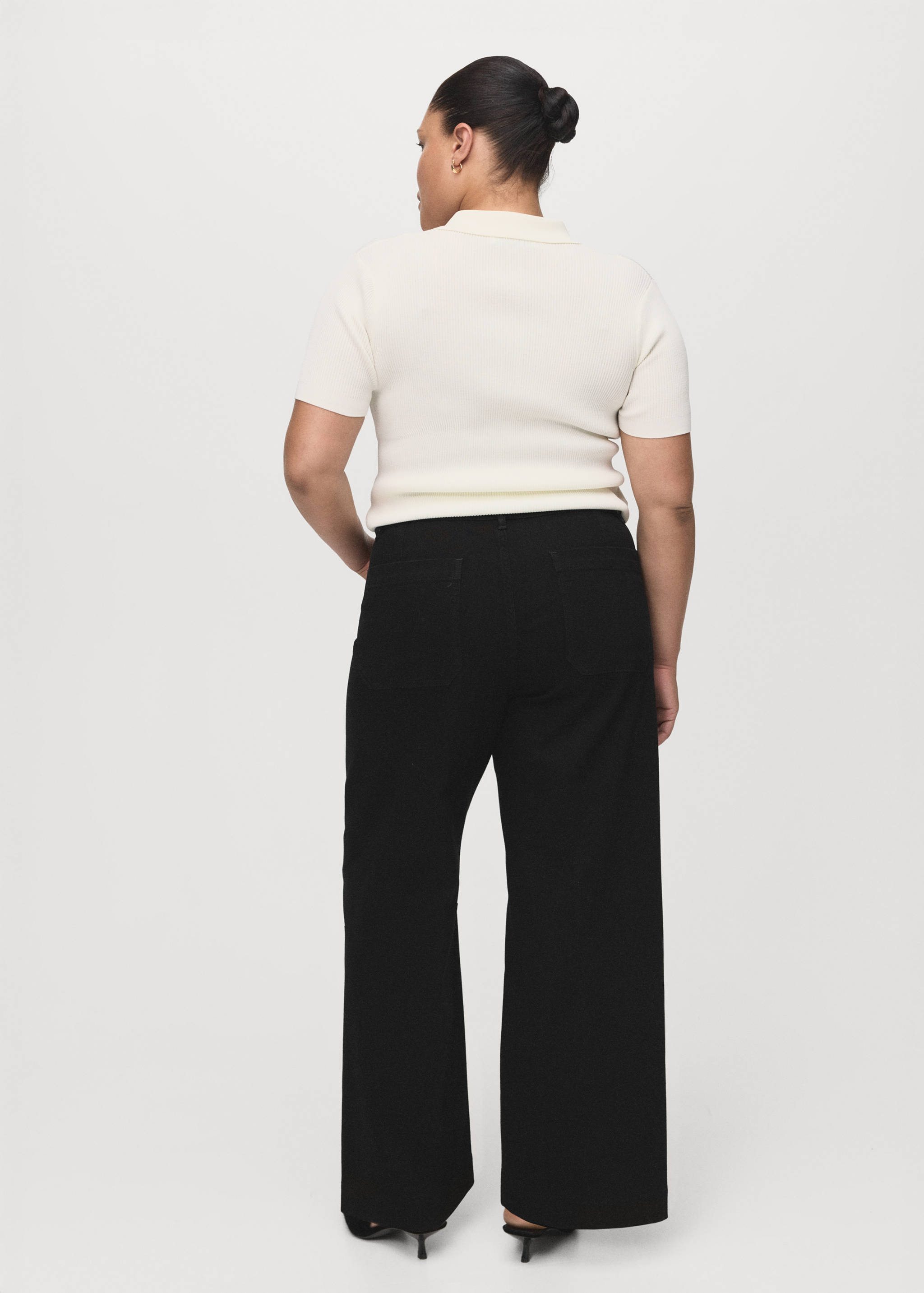 Wide leg jeans with pockets - Details of the article 4