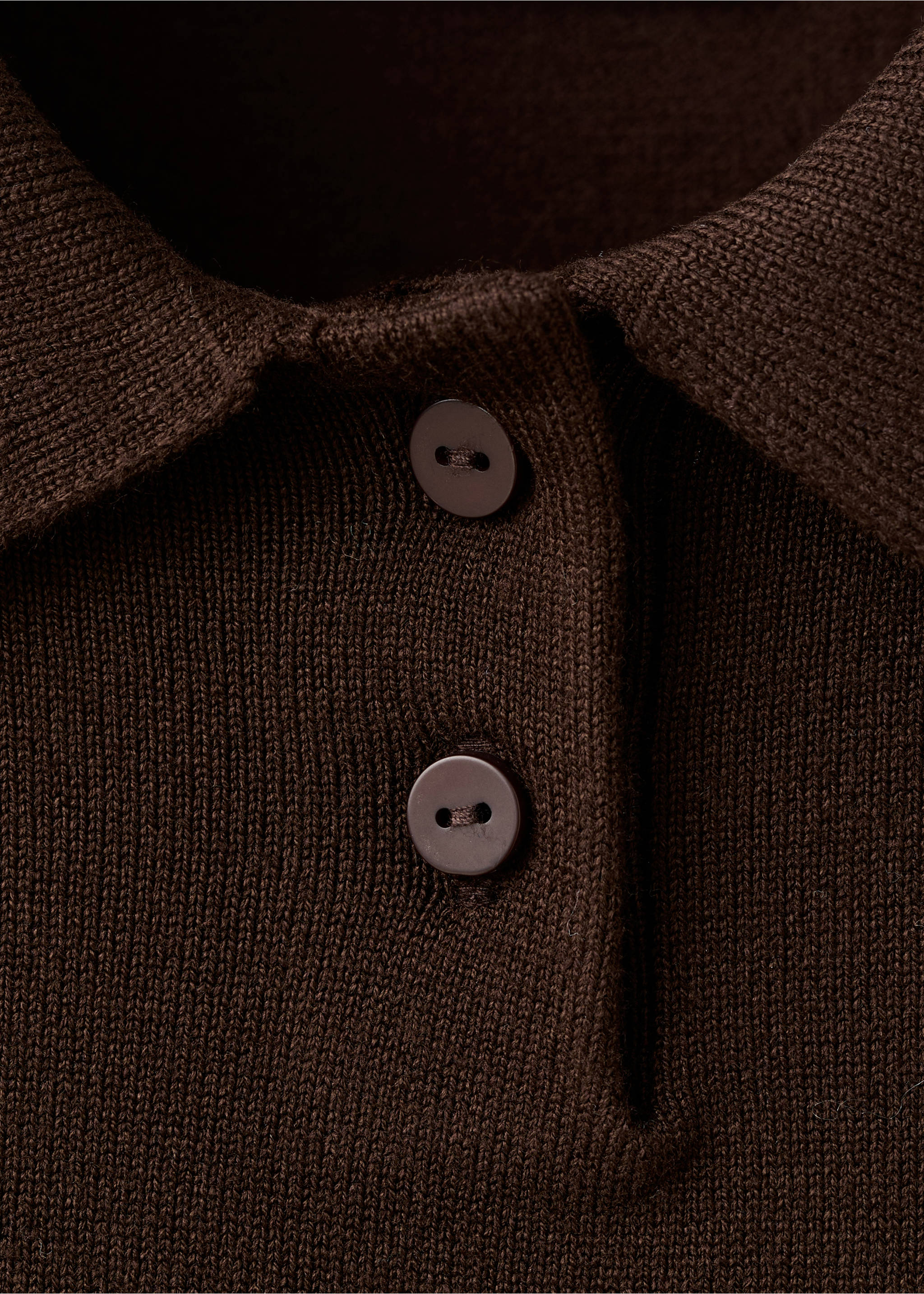 Pullover mit Kontraststreifen - Detail des Artikels 8, Schokolade. Ref: 27024775-00.