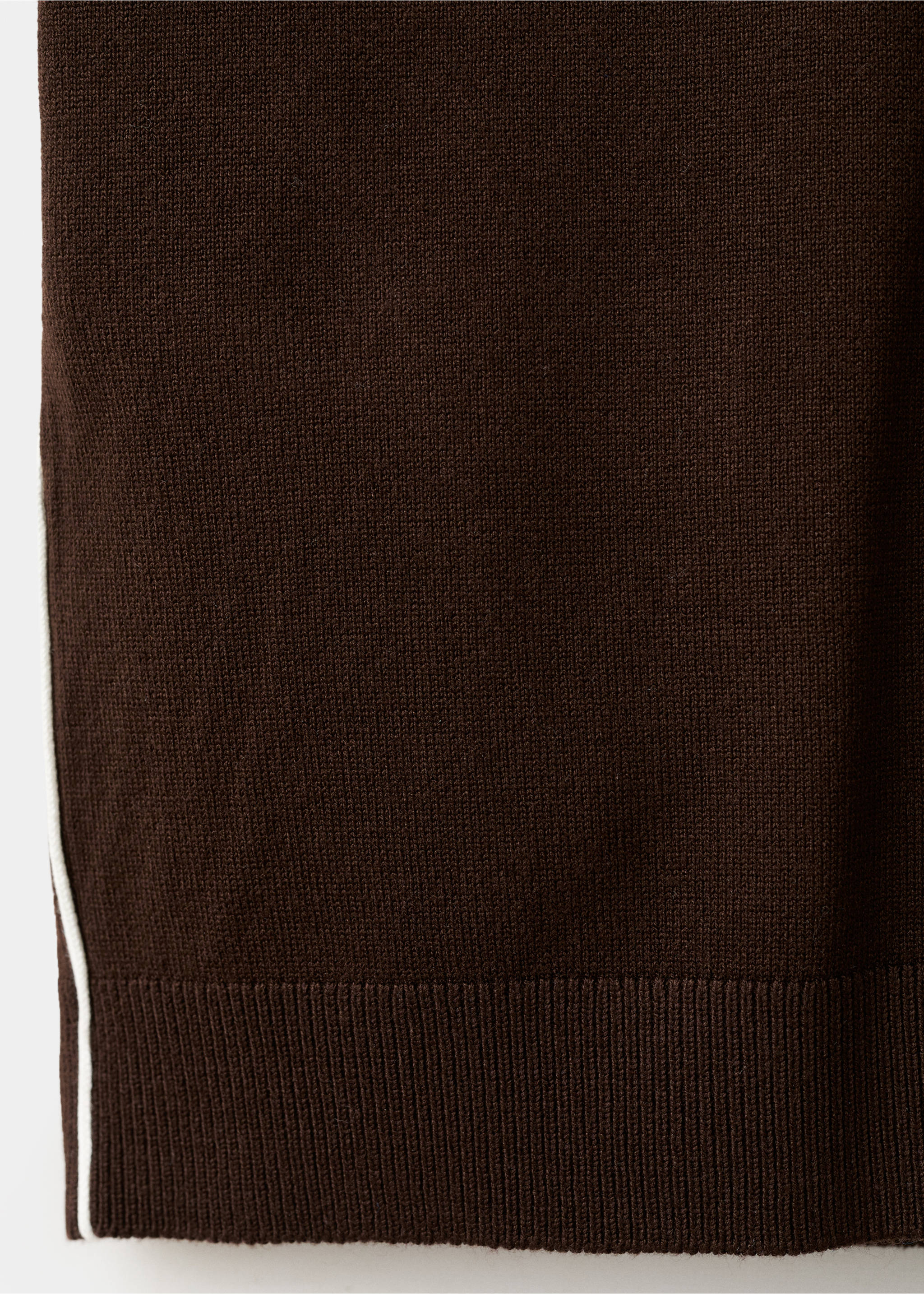 Pullover mit Kontraststreifen - Detail des Artikels 0, Schokolade. Ref: 27024775-00.