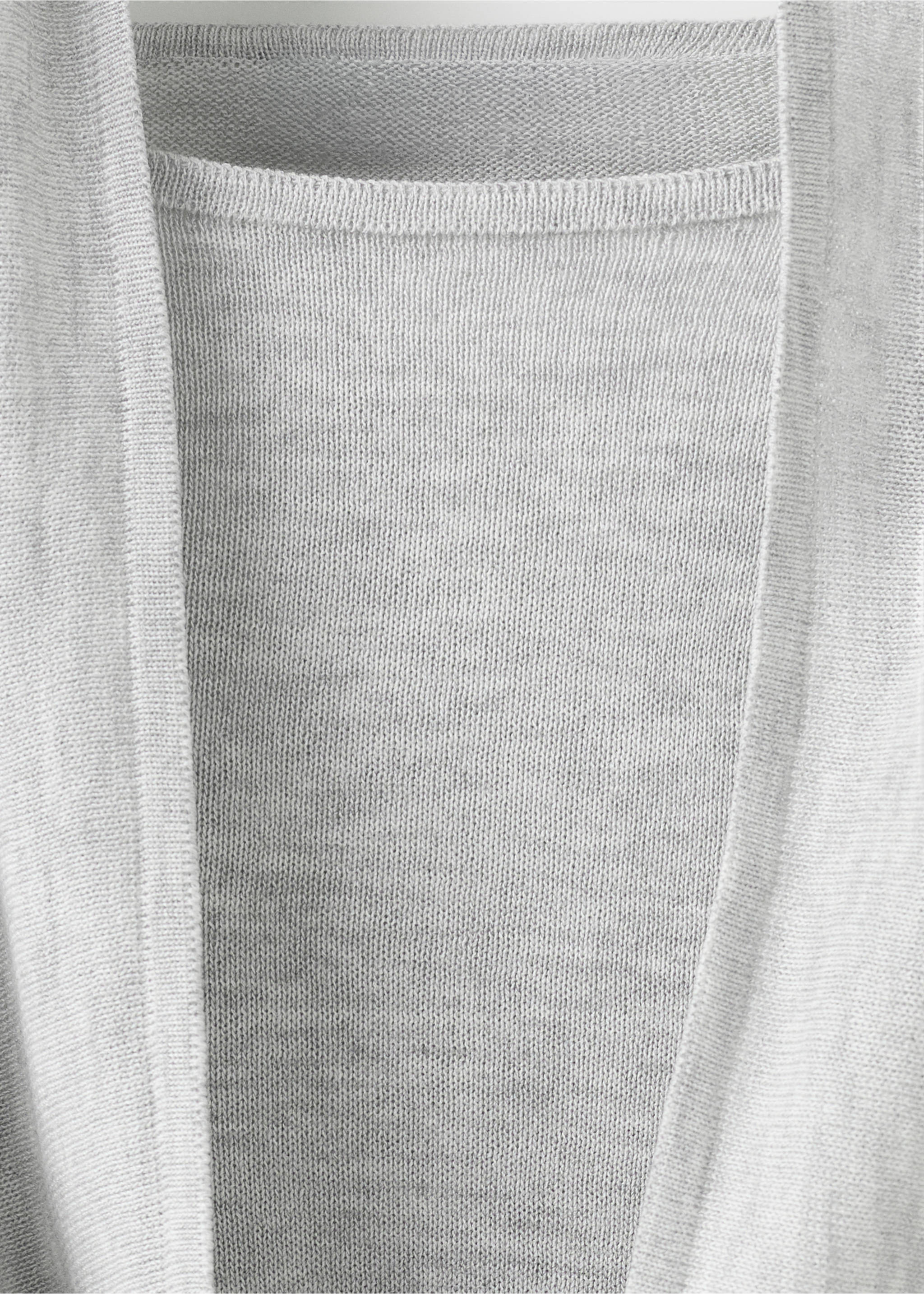 Combined-design sweater - Details of the article 8, Medium Heather Grey. Ref: 27025840-00.