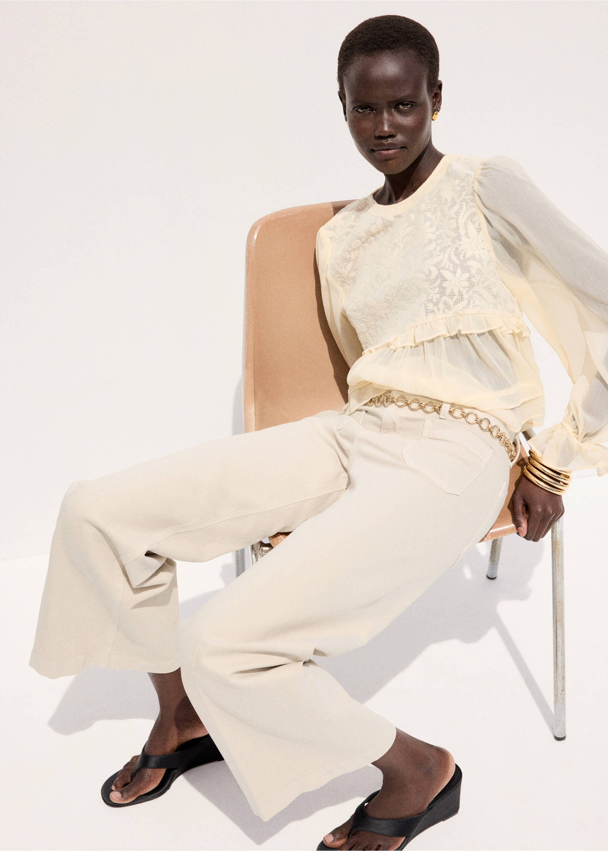 Wide leg jeans with pockets - Details of the article 3, Sand. Ref: 27031190-00.