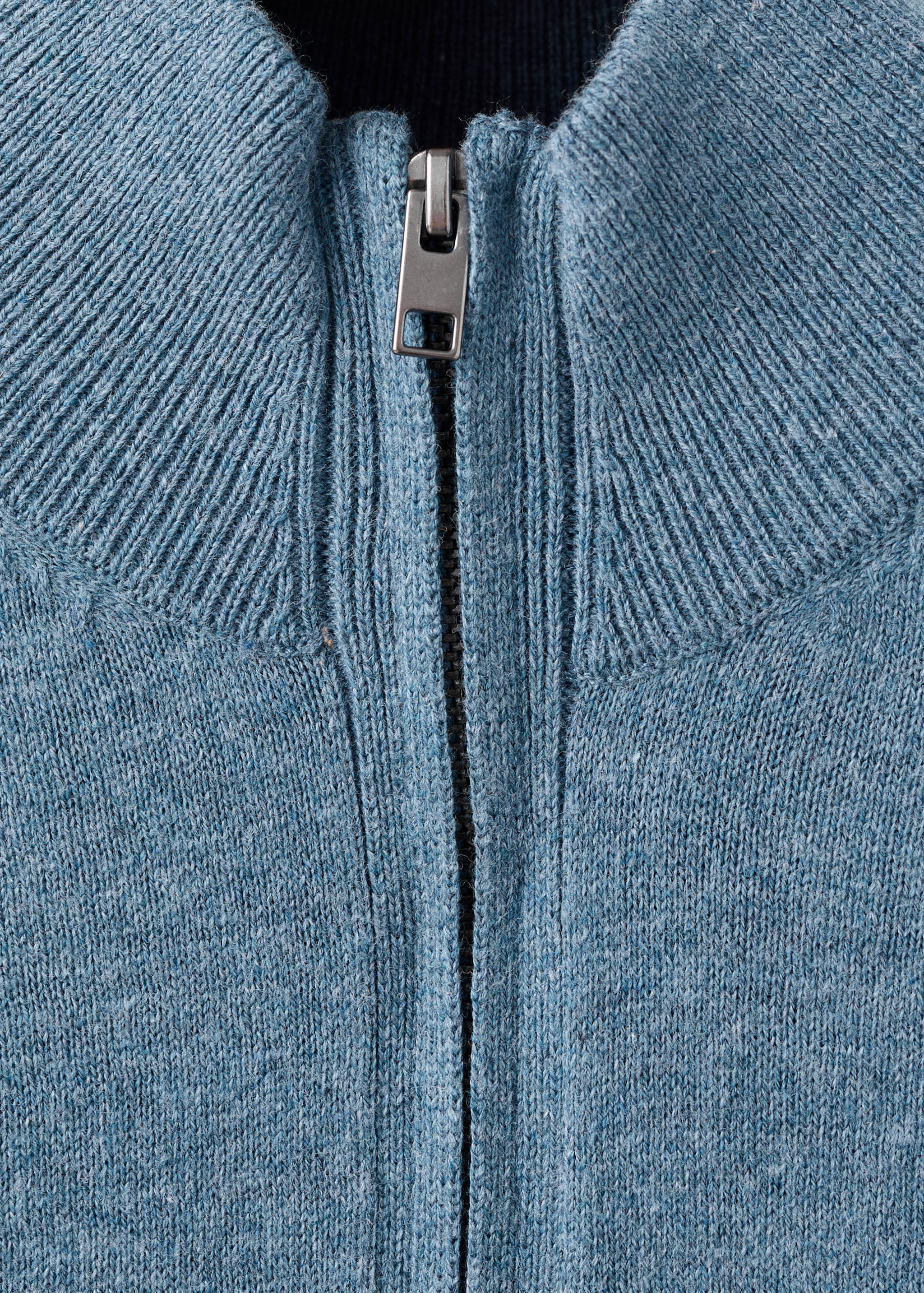 Pullover mit Zip-Kragen - Detail des Artikels 8