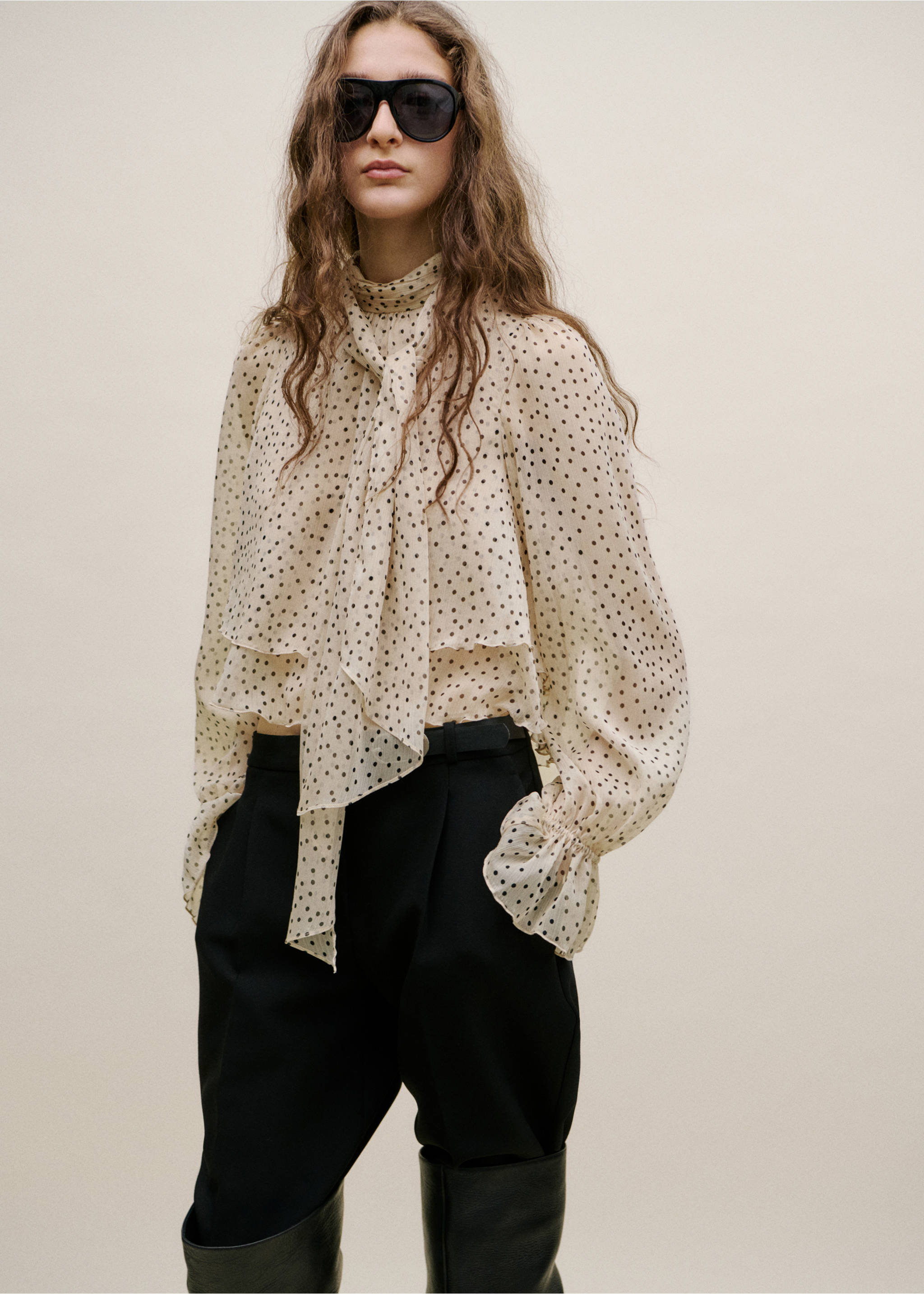 Bow polka-dot blouse - Medium plane, Ecru. Ref: 27034101-00.