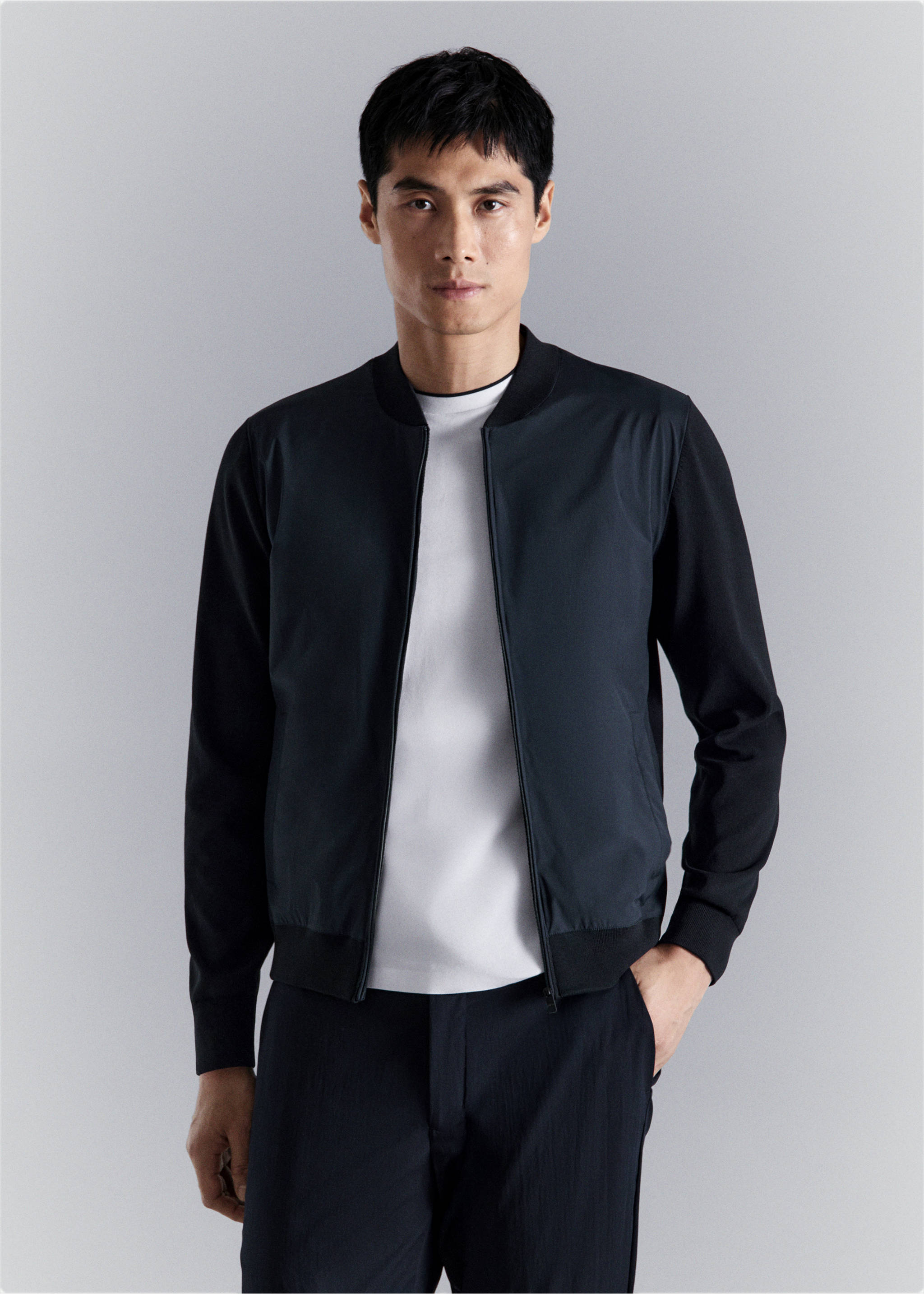 Veste bomber en maille combinée - Plan moyen, Bleu marine. Ref: 27034429-00.