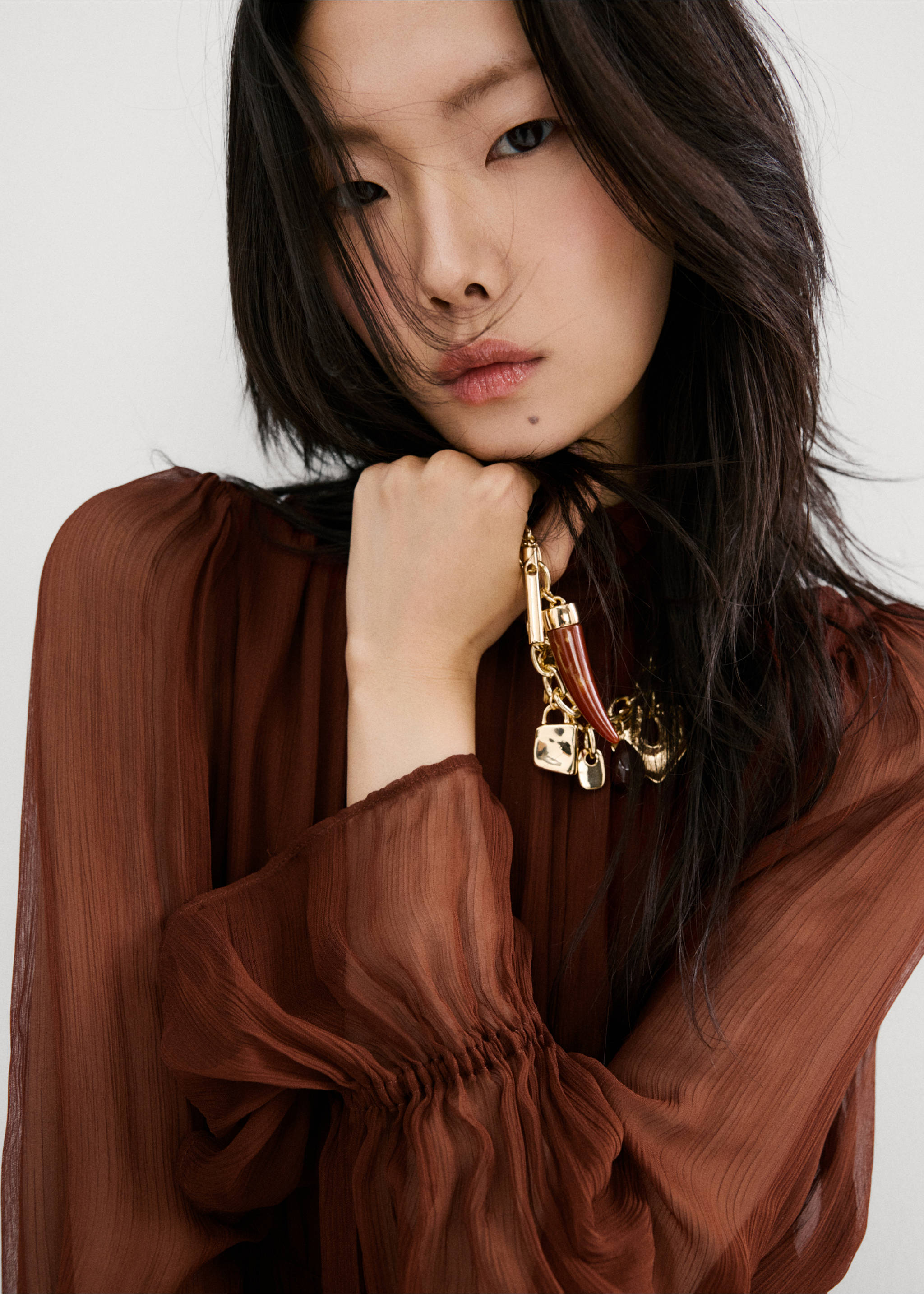 Pleated chiffon dress - Details of the article 1, Chocolate. Ref: 27034441-00.