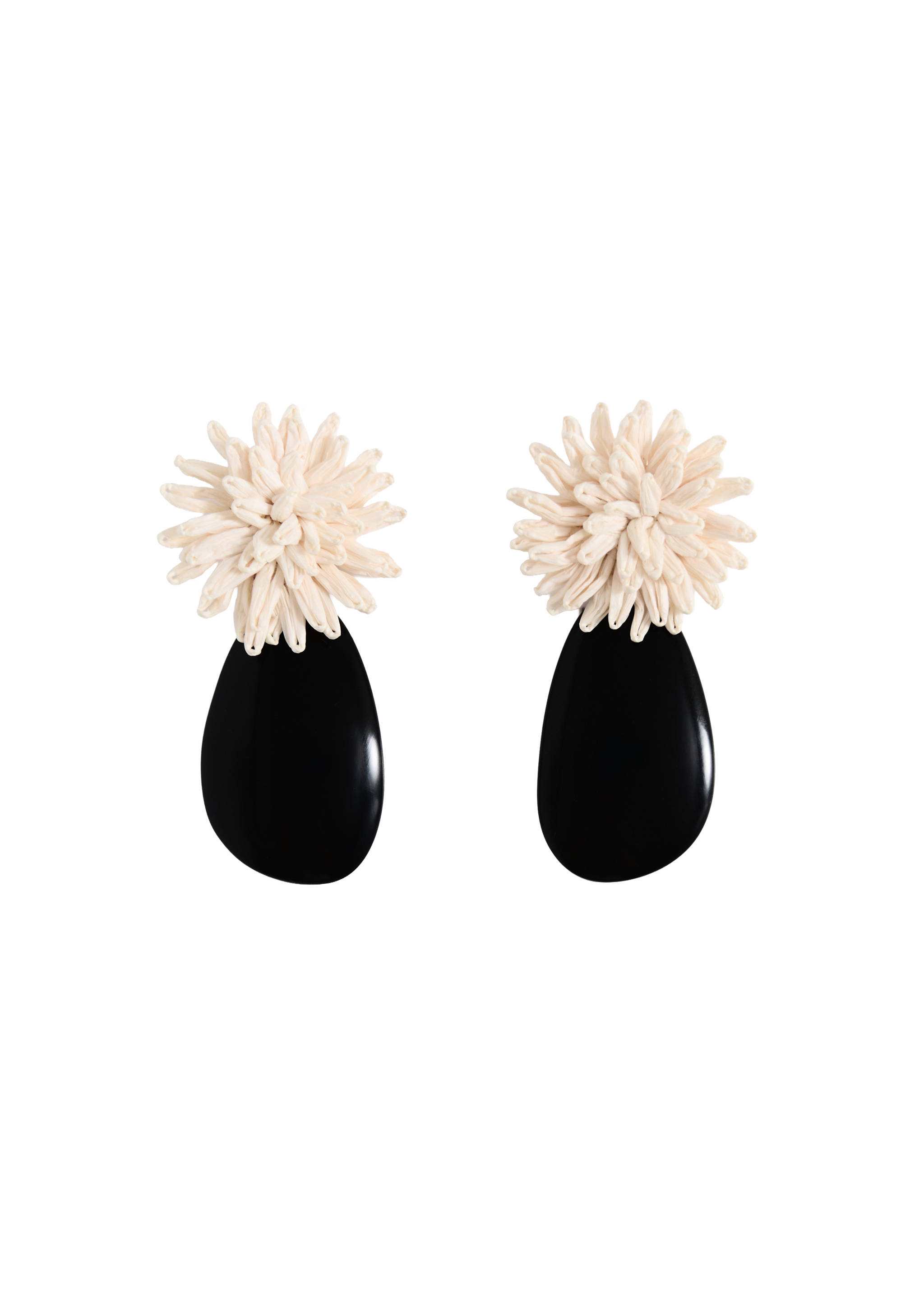 Pendientes en tonos crema y negro con botón de flor de tela y colgantes brillantes en forma de lágrima., Beige. Ref: 27035967-00.