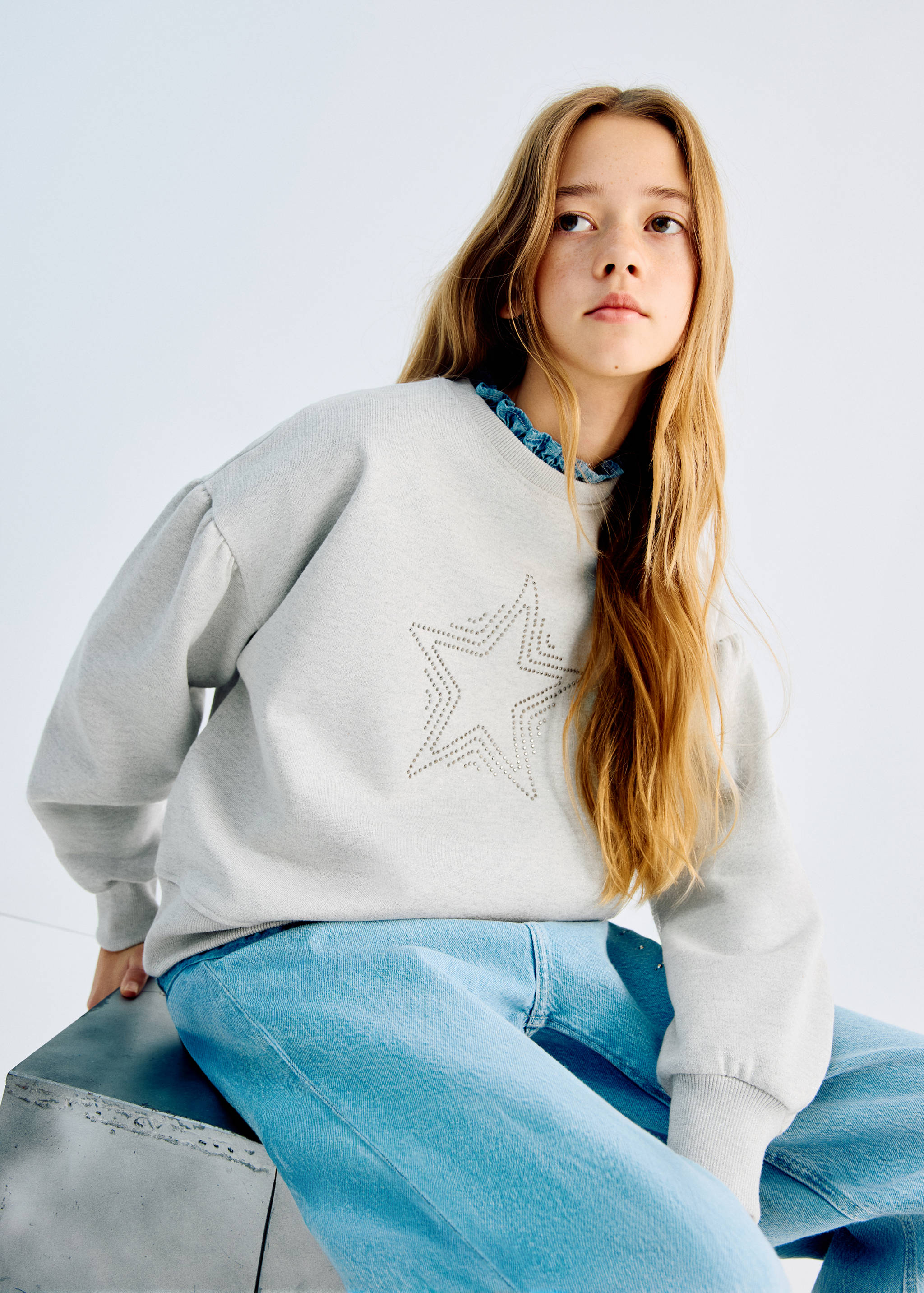 Sweatshirt mit Lurex und sternförmiger Strass-Applikation - Allgemeine Ansicht