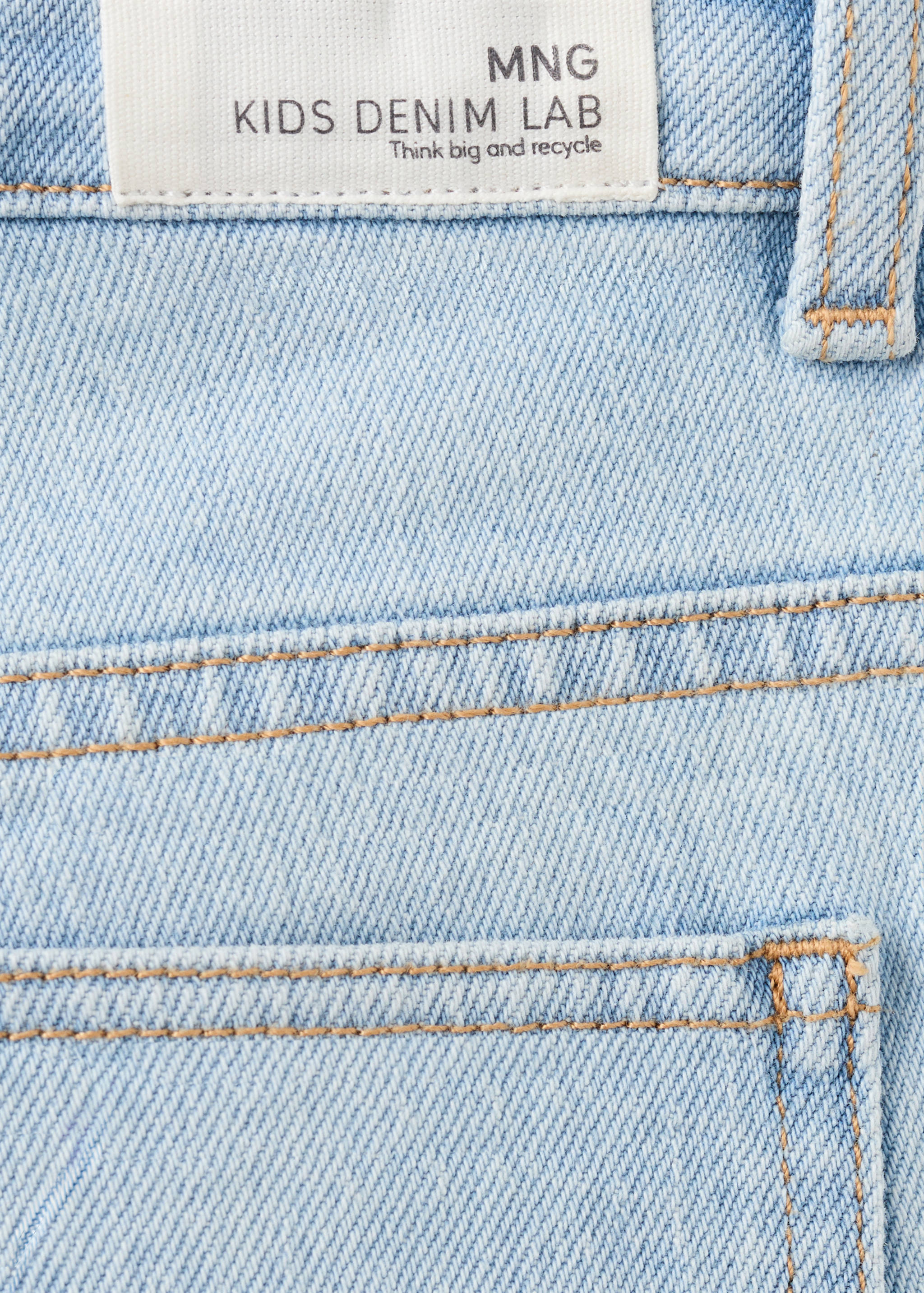 Gerade Jeans mit Umschlag - Detail des Artikels 0