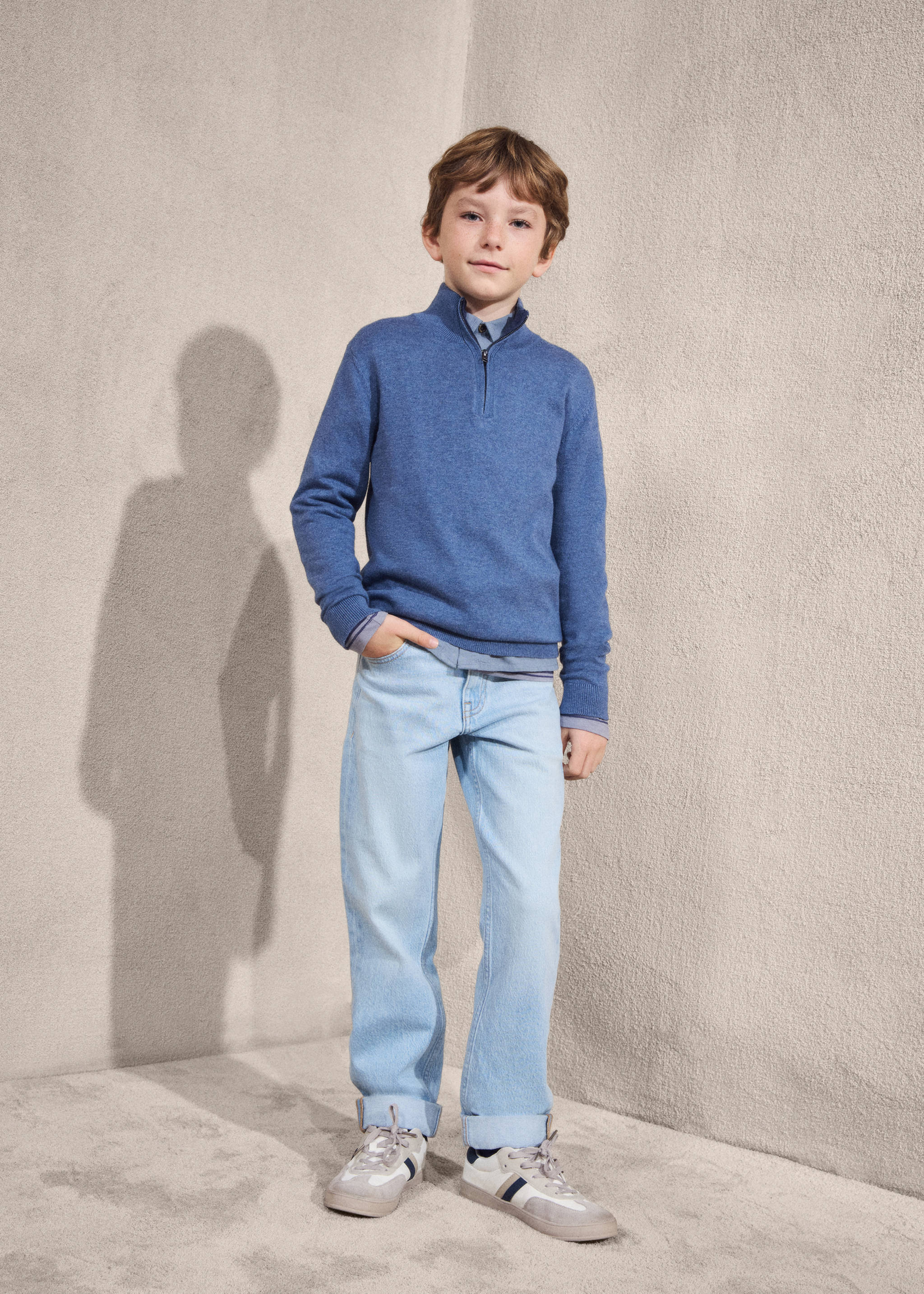 Gerade Jeans mit Umschlag - Detail des Artikels 5, Hellblau. Ref: 27041239-00.