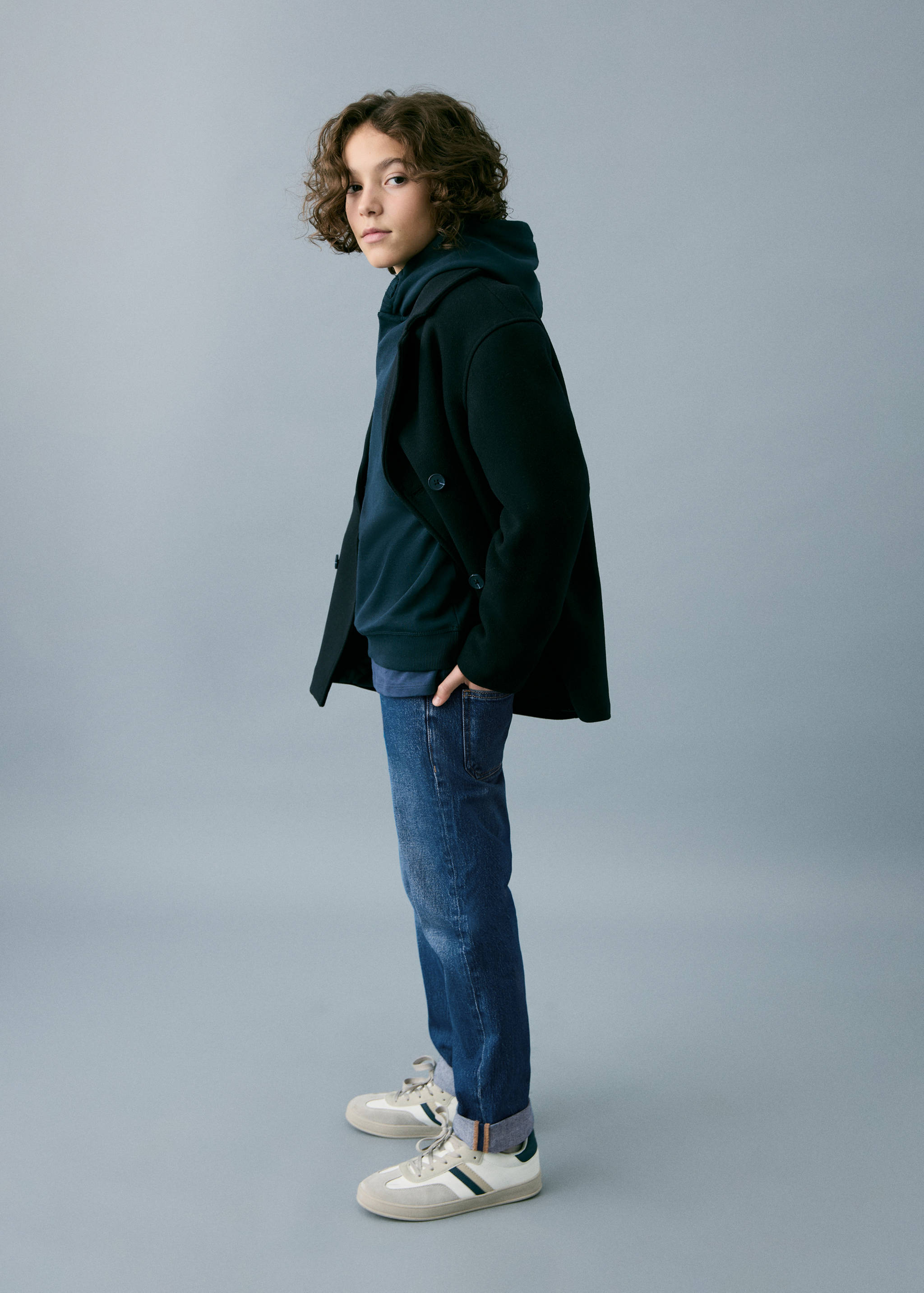 Gerade Jeans mit Umschlag - Allgemeine Ansicht