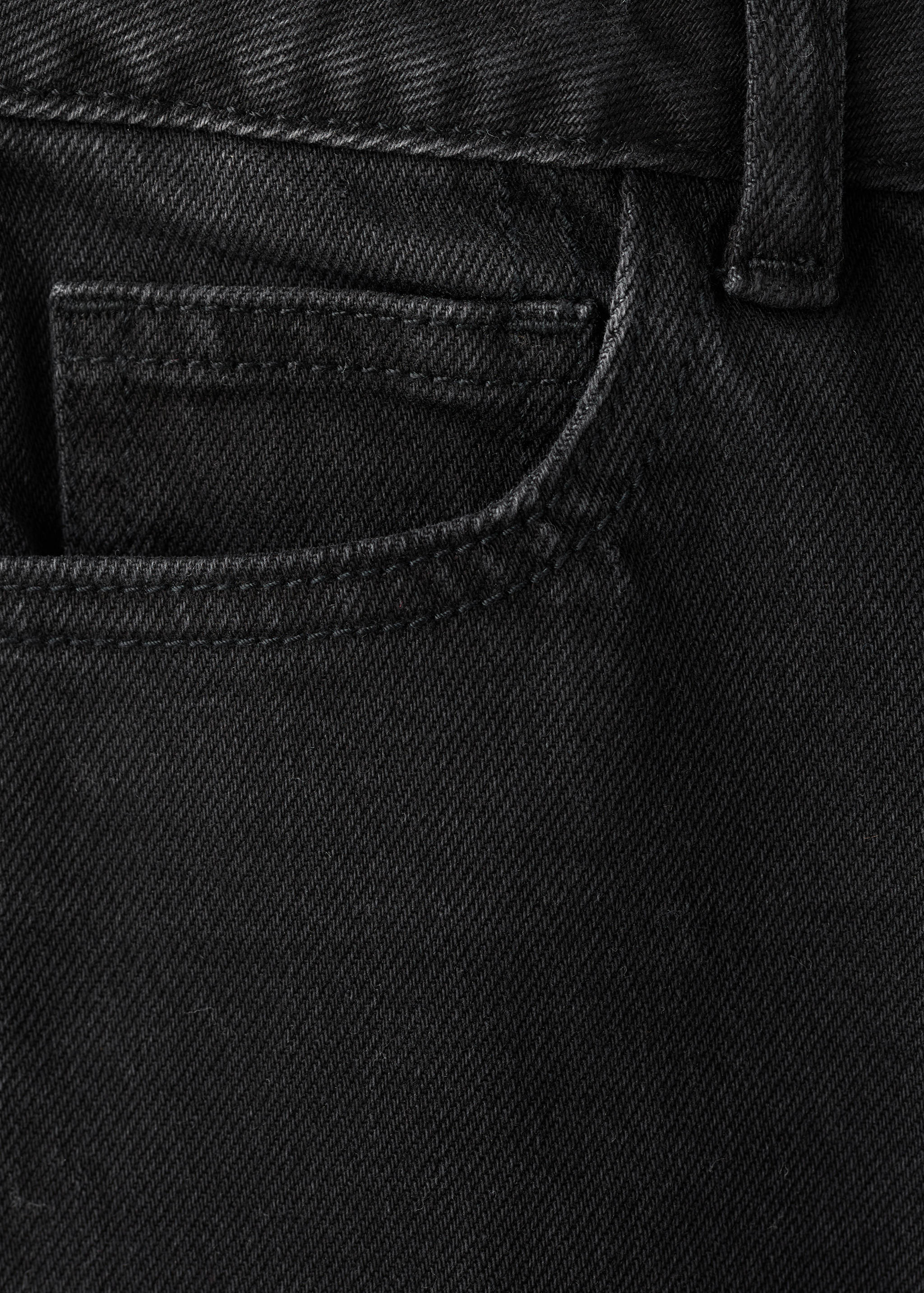 Gerade Jeans mit Umschlag - Detail des Artikels 0