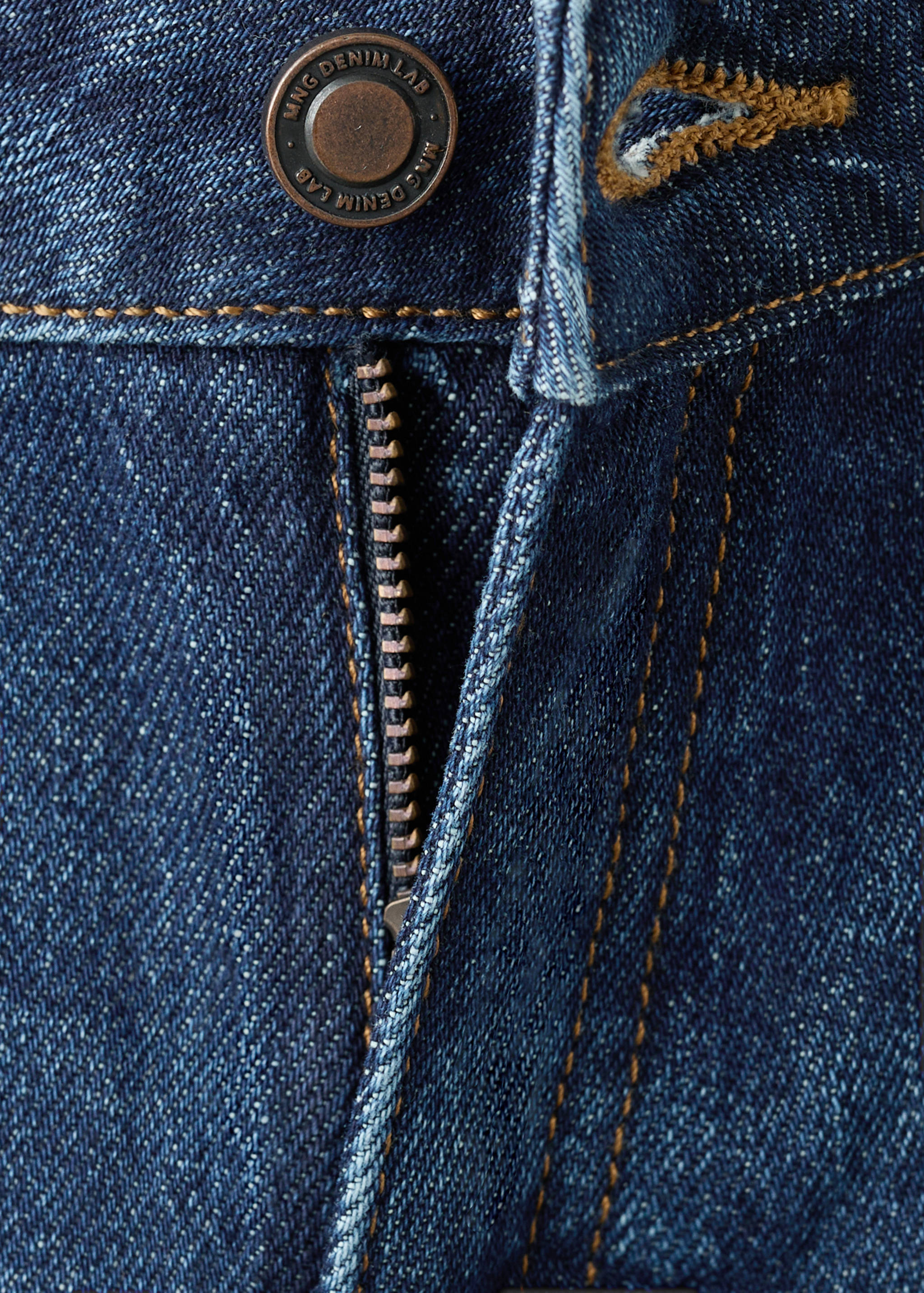 Gerade Jeans mit Umschlag - Detail des Artikels 8