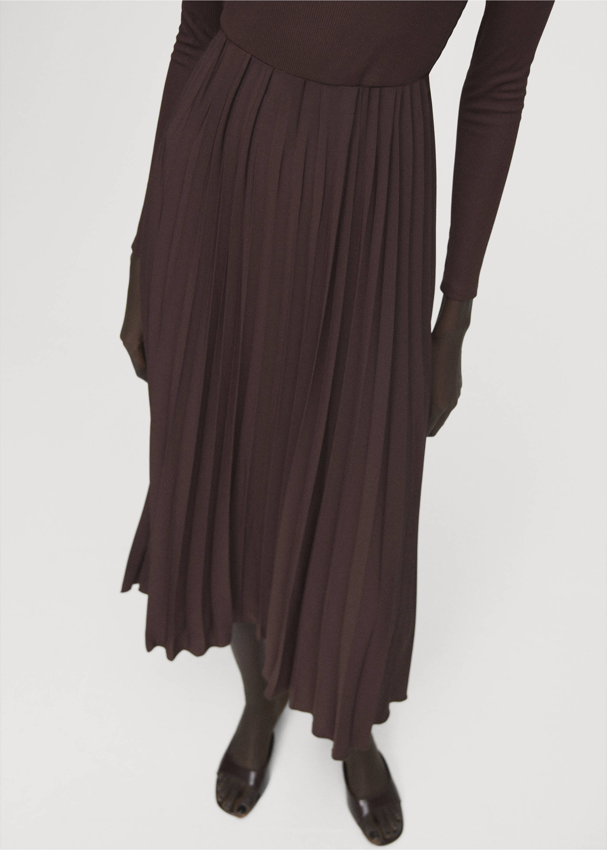Vestit midi evasé cinturó - Detall de l'article 1, Xocolata. Ref: 27041334-00.