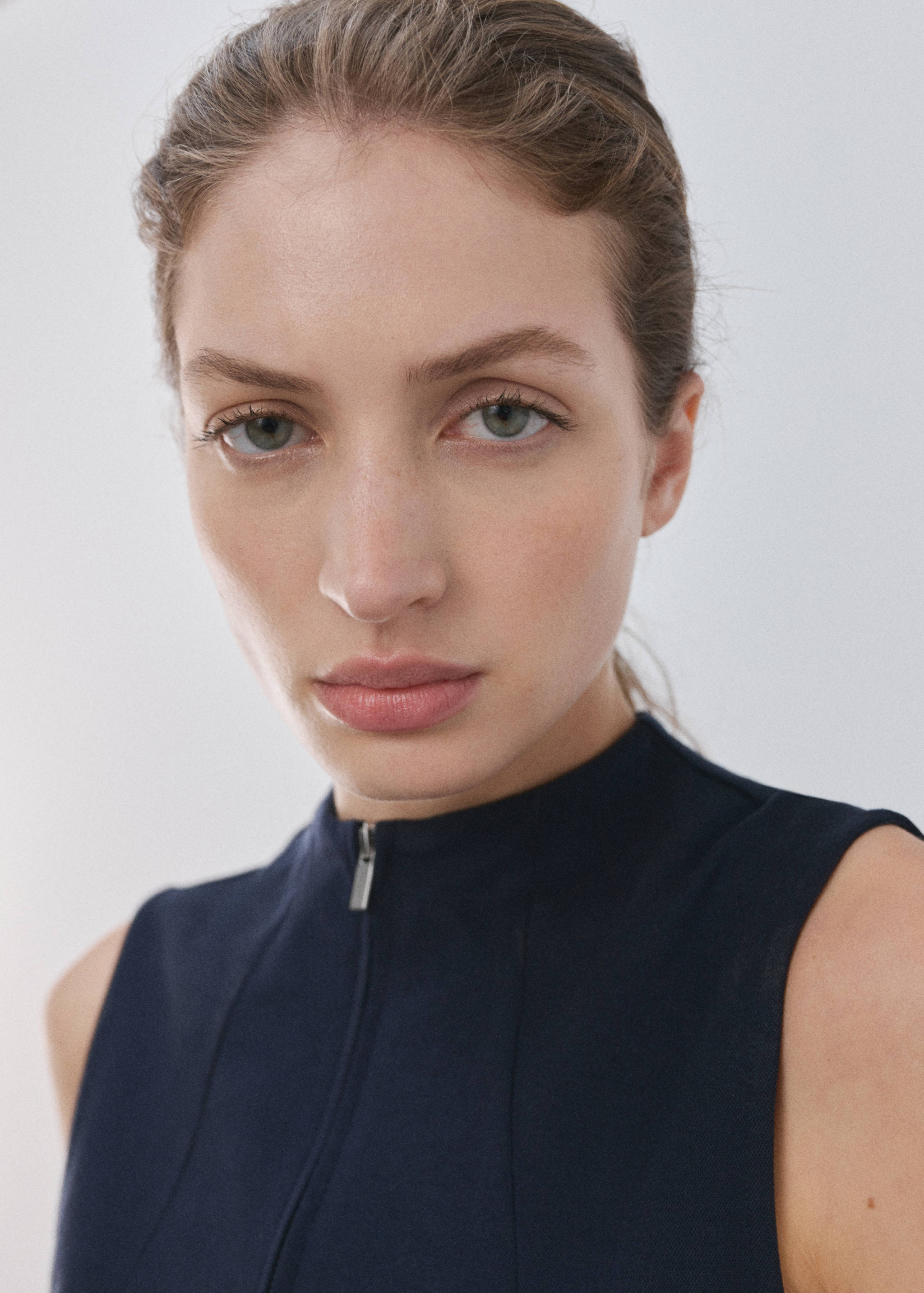 Zipper fitted waistcoat - Details of the article 1