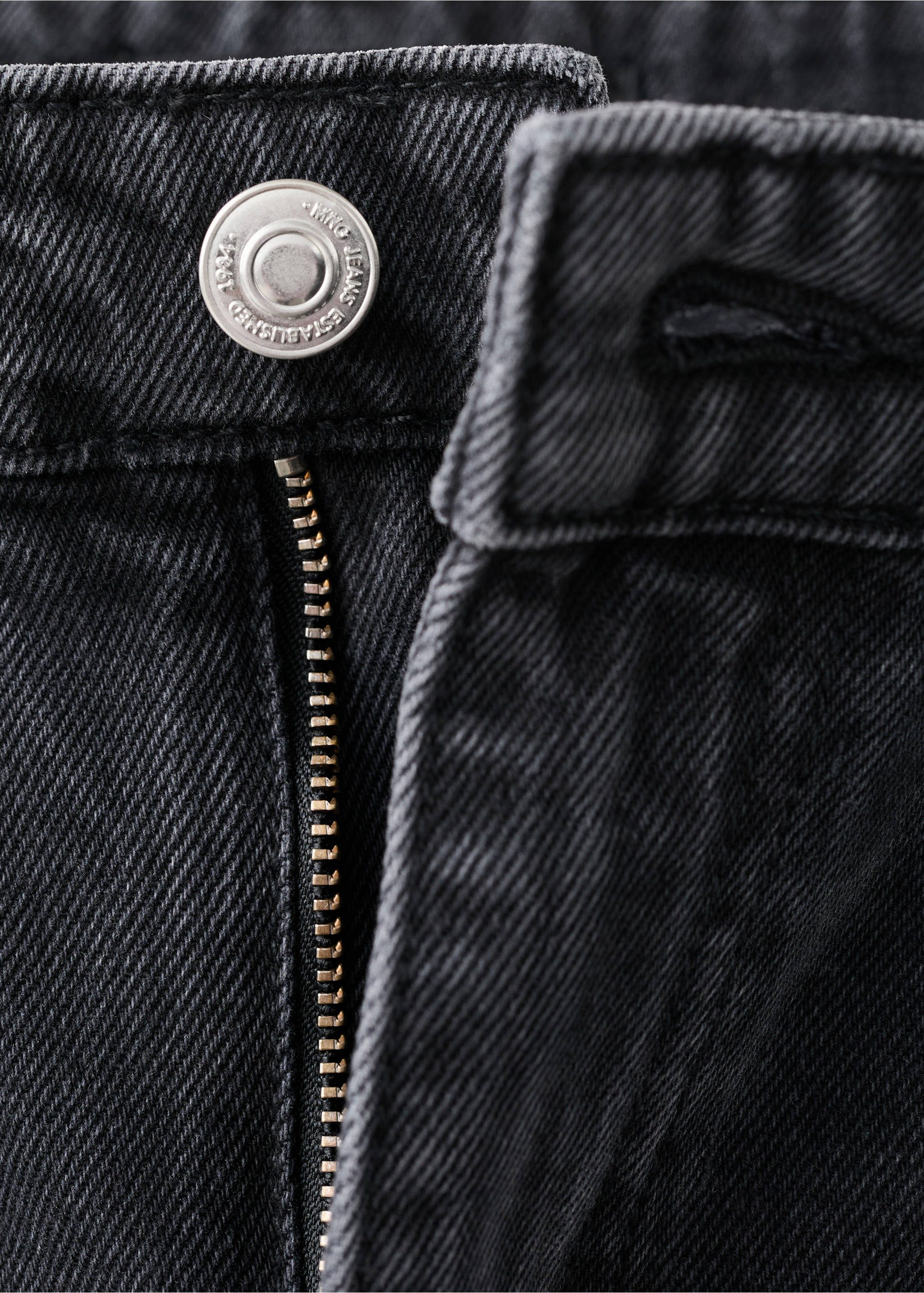 Texans rectes tir mitjà - Detall de l'article 8, Black denim. Ref: 27044099-00.