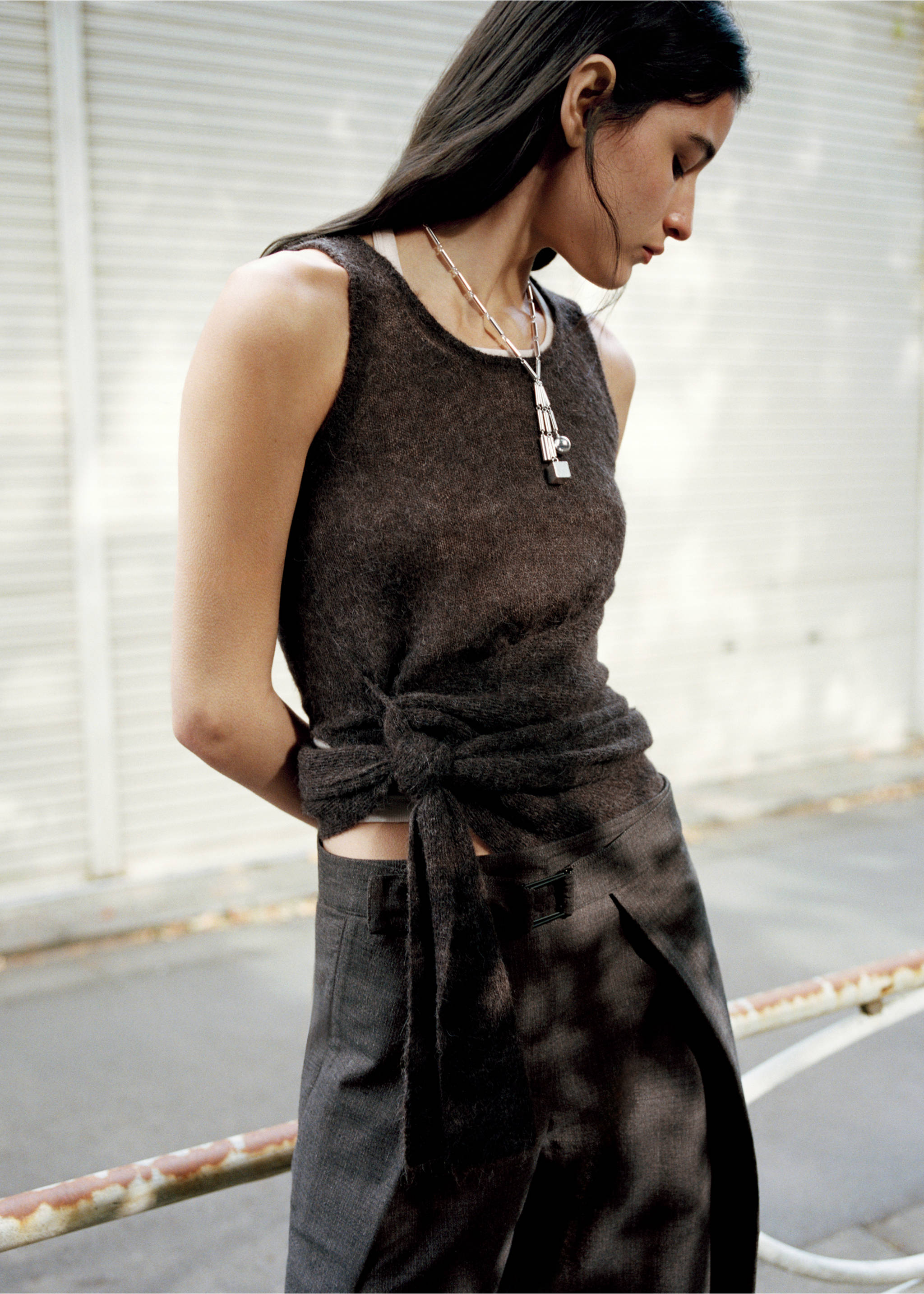Asymmetric semi-transparent alpaca top - Medium plane, Medium Brown. Ref: 27044444-00.