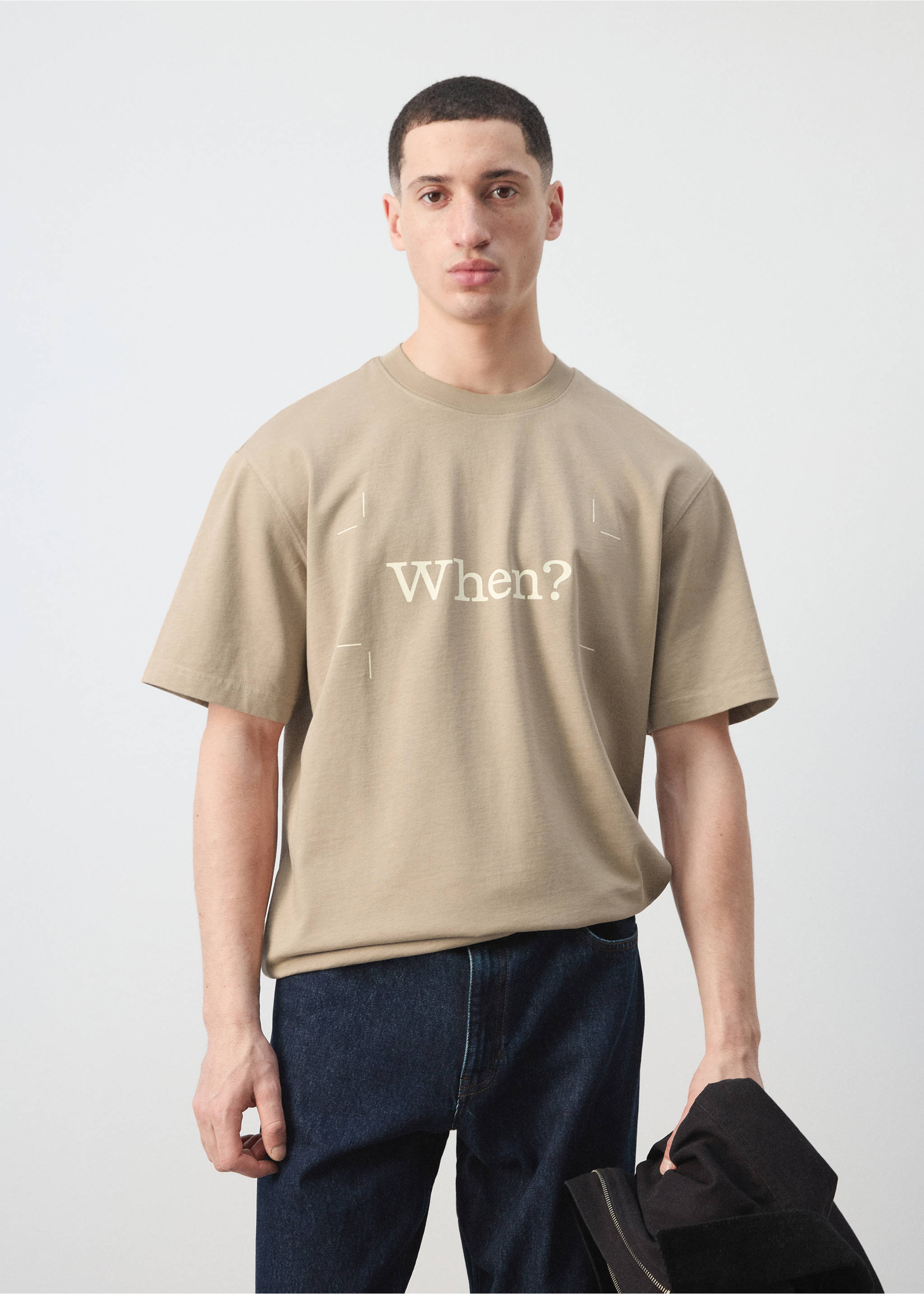 Khaki-beige cotton t-shirt with a relaxed fit, crew neck, and central "When?" text print., Beige. Ref: 27045990-00.