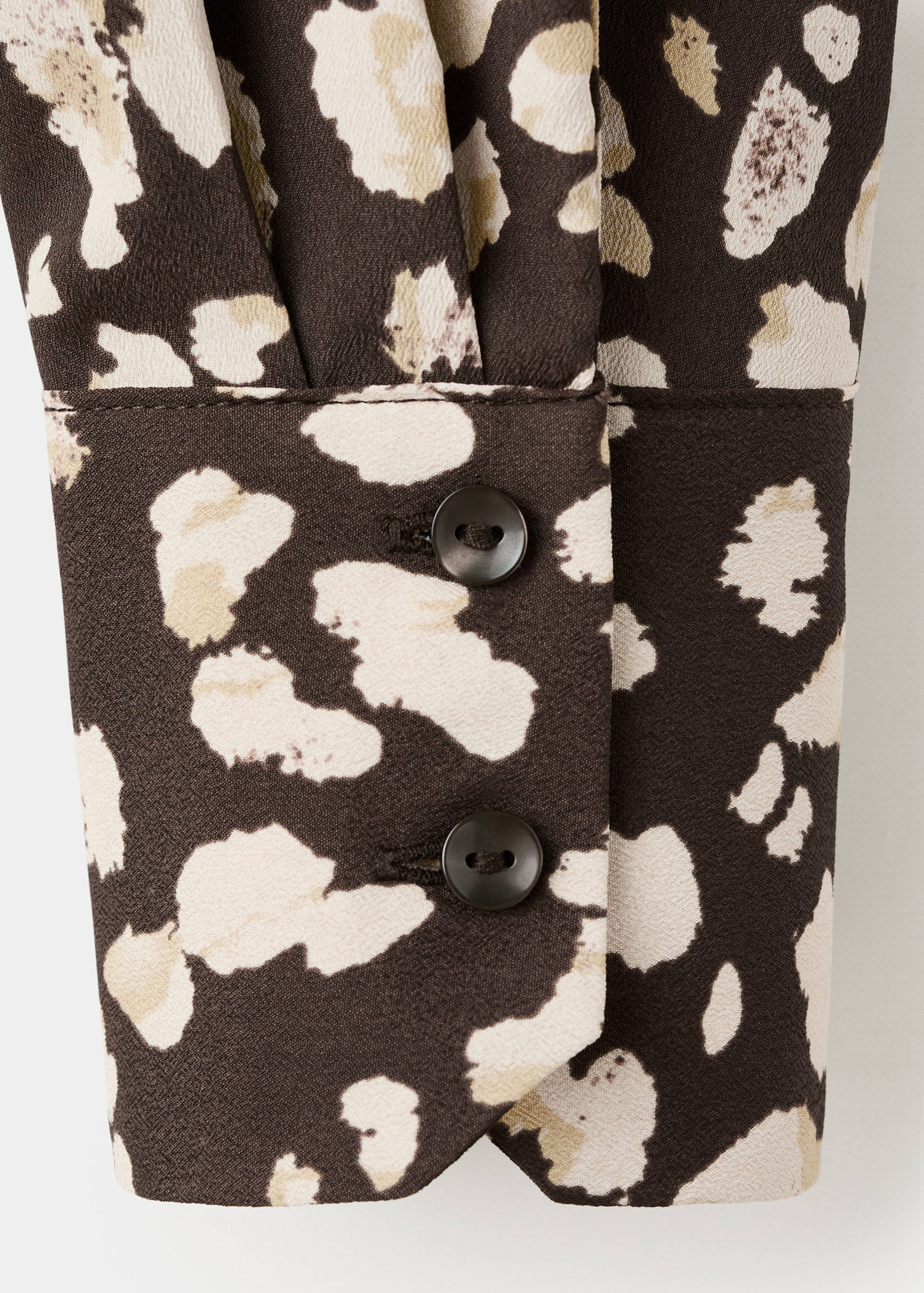 Printed straight shirt - Details of the article 0