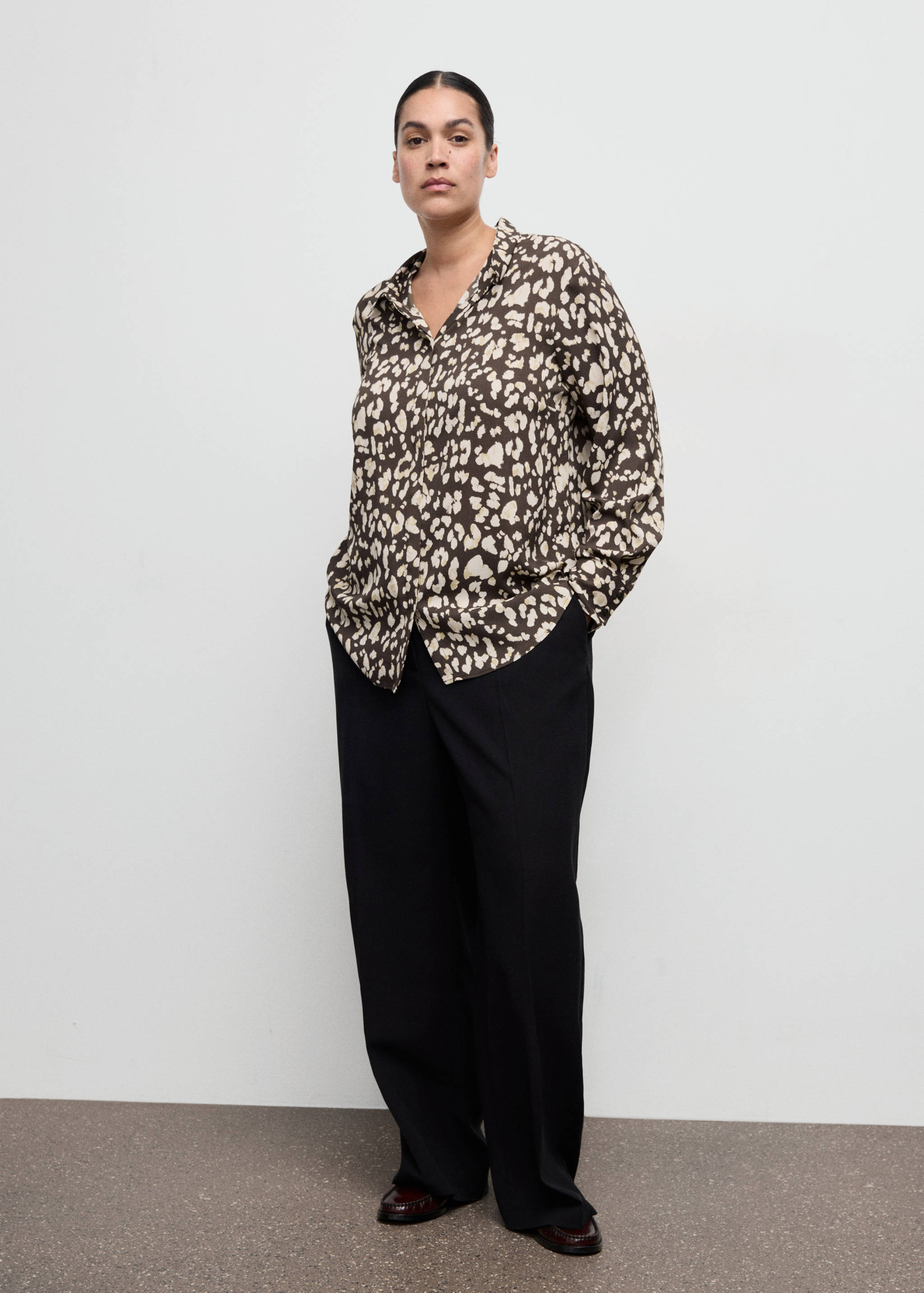 Printed straight shirt - Details of the article 6