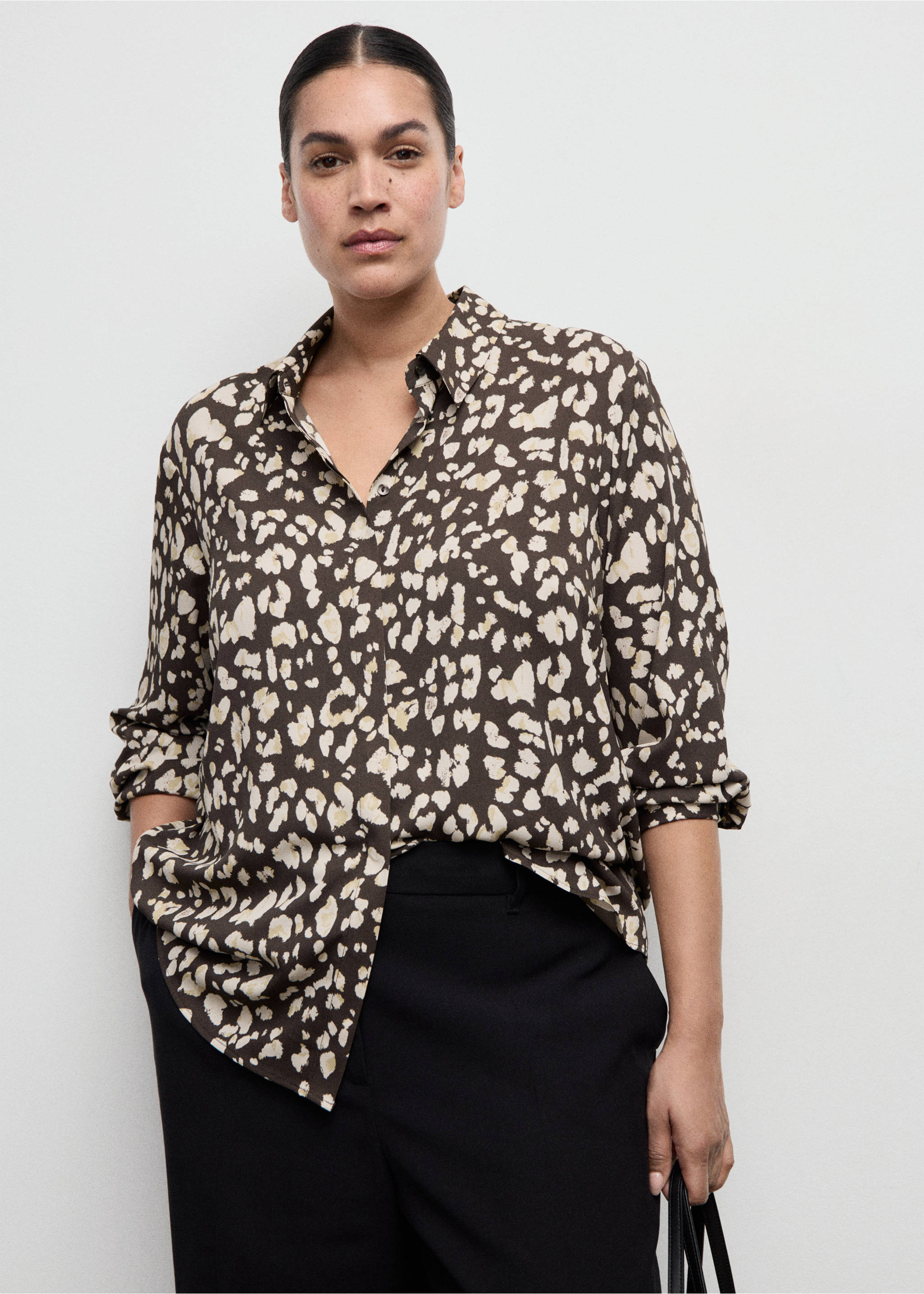 Brown and cream animal print shirt with a classic collar and long sleeves., Brown. Ref: 27051236-00.
