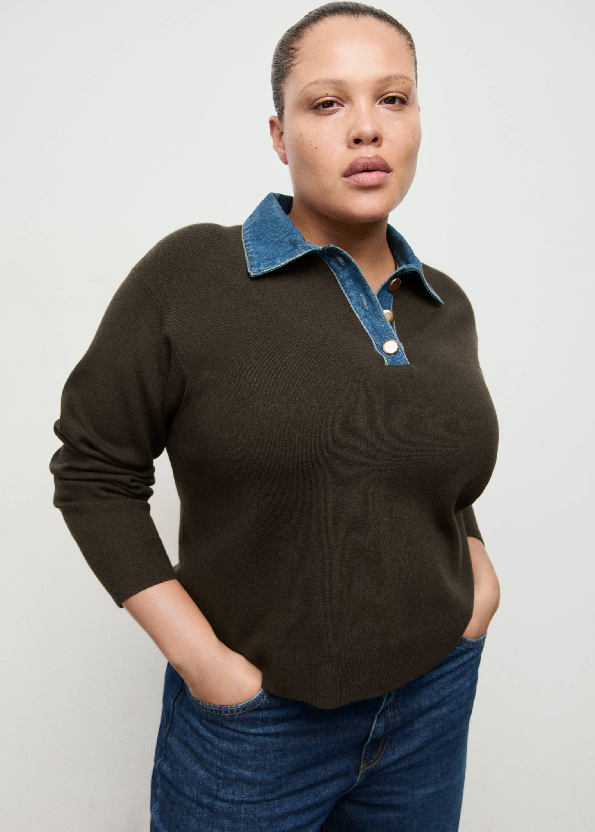 Kombinierter Pullover mit Hemdkragen - Detail des Artikels 5