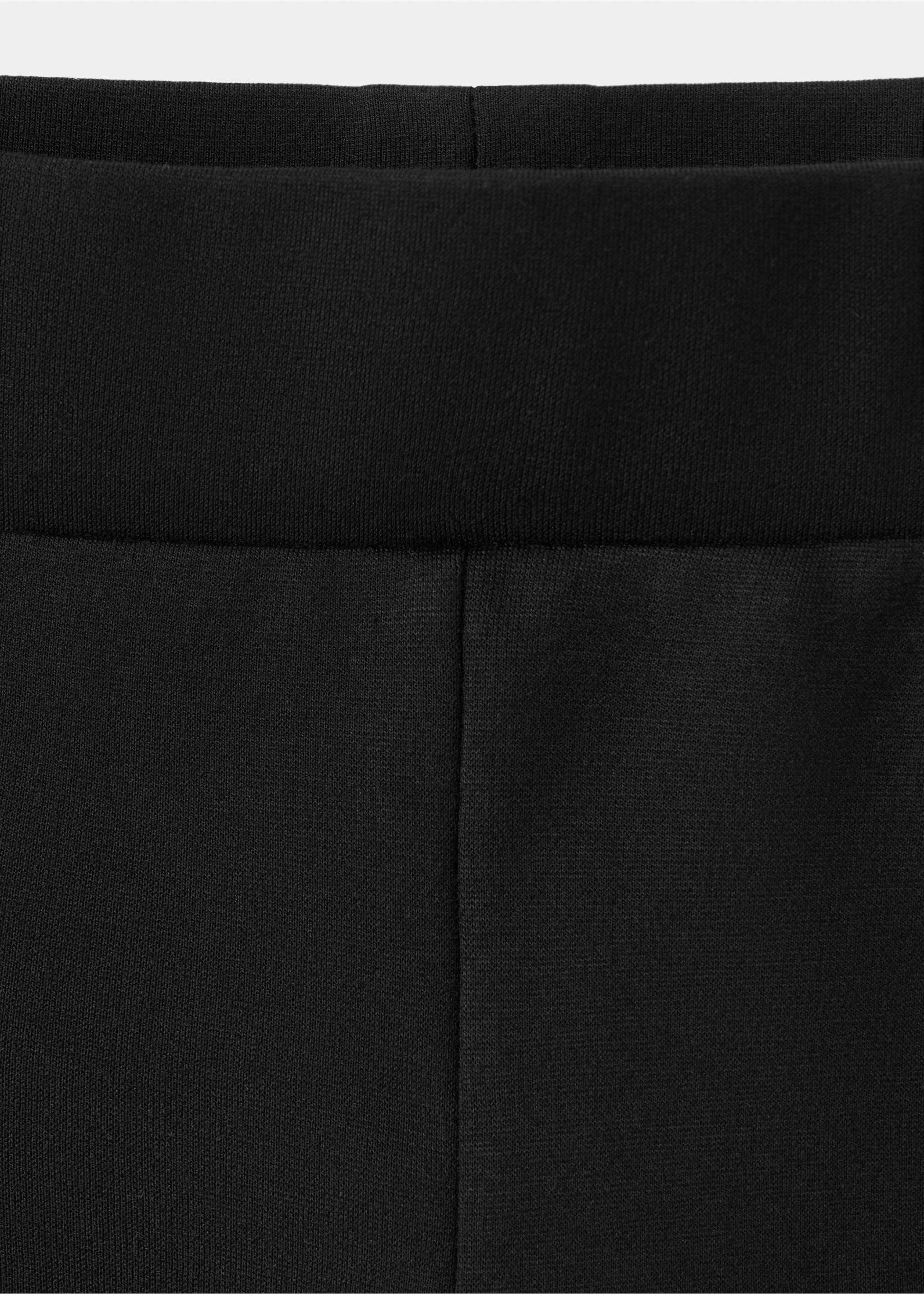 Flare-Leggings mit Nähten - Detail des Artikels 0, Schwarz. Ref: 27051270-00.