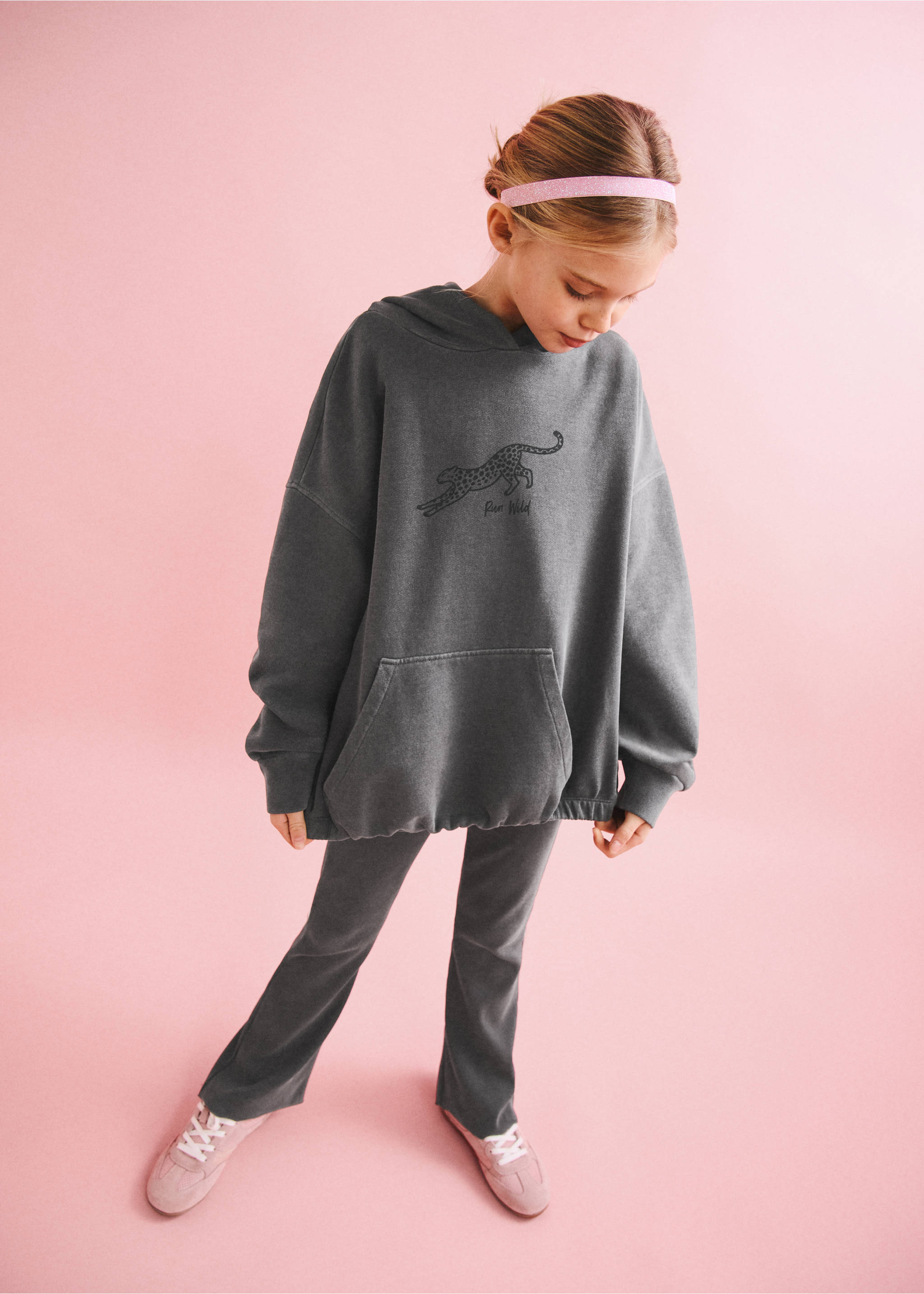 Sweat-shirt oversize imprimé - Plan moyen, Gris anthracite. Ref: 27051535-00.