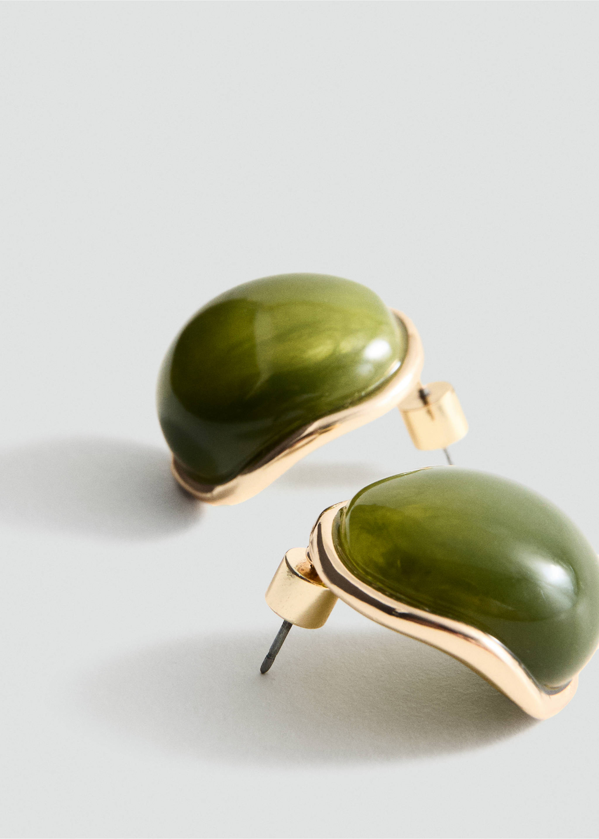 Olive green resin and gold-tone metal earrings in a chunky three-quarters design., Gold. Ref: 27052926-00.