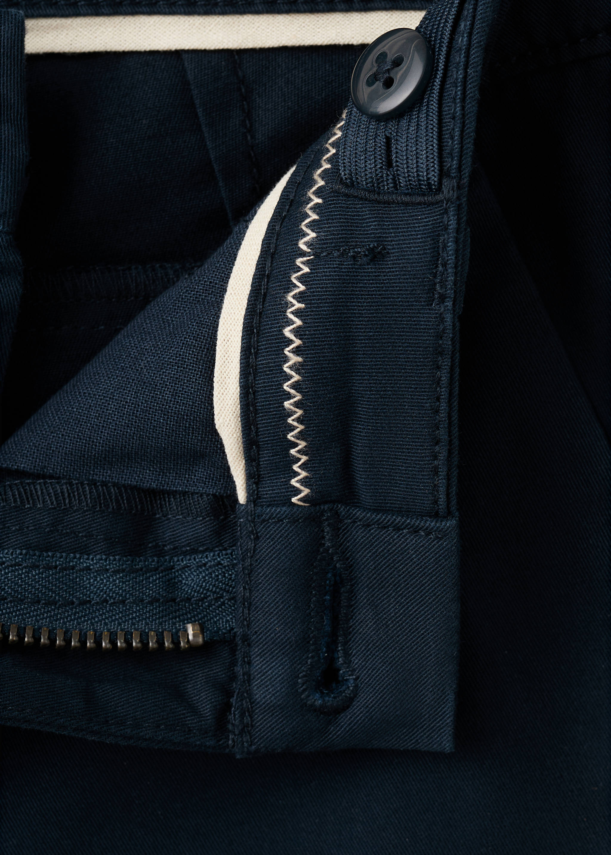 Chino-Hose mit Umschlag - Detail des Artikels 8