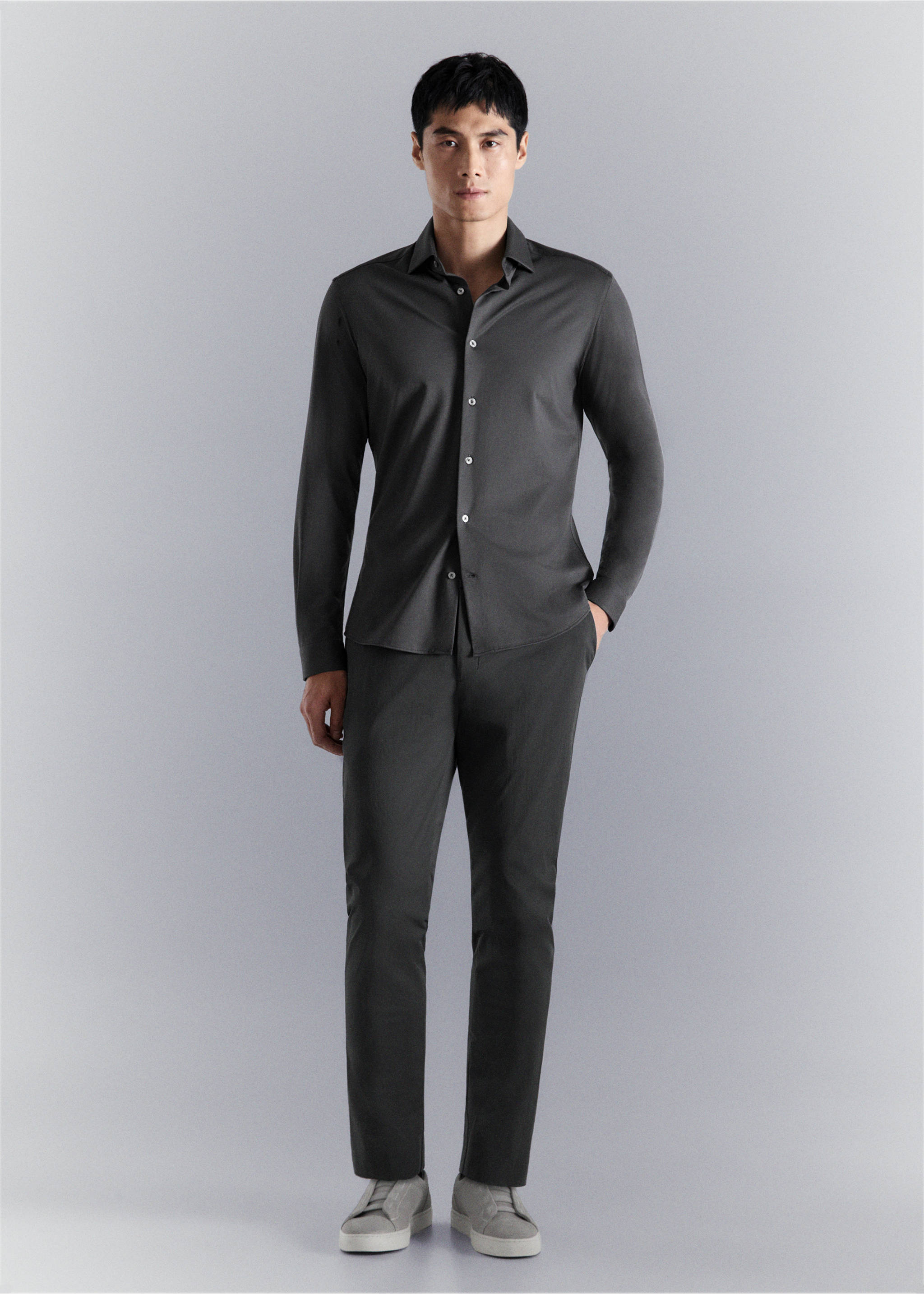 Dark grey long-sleeve shirt with a classic collar and front buttons., Charcoal. Ref: 27054422-00.