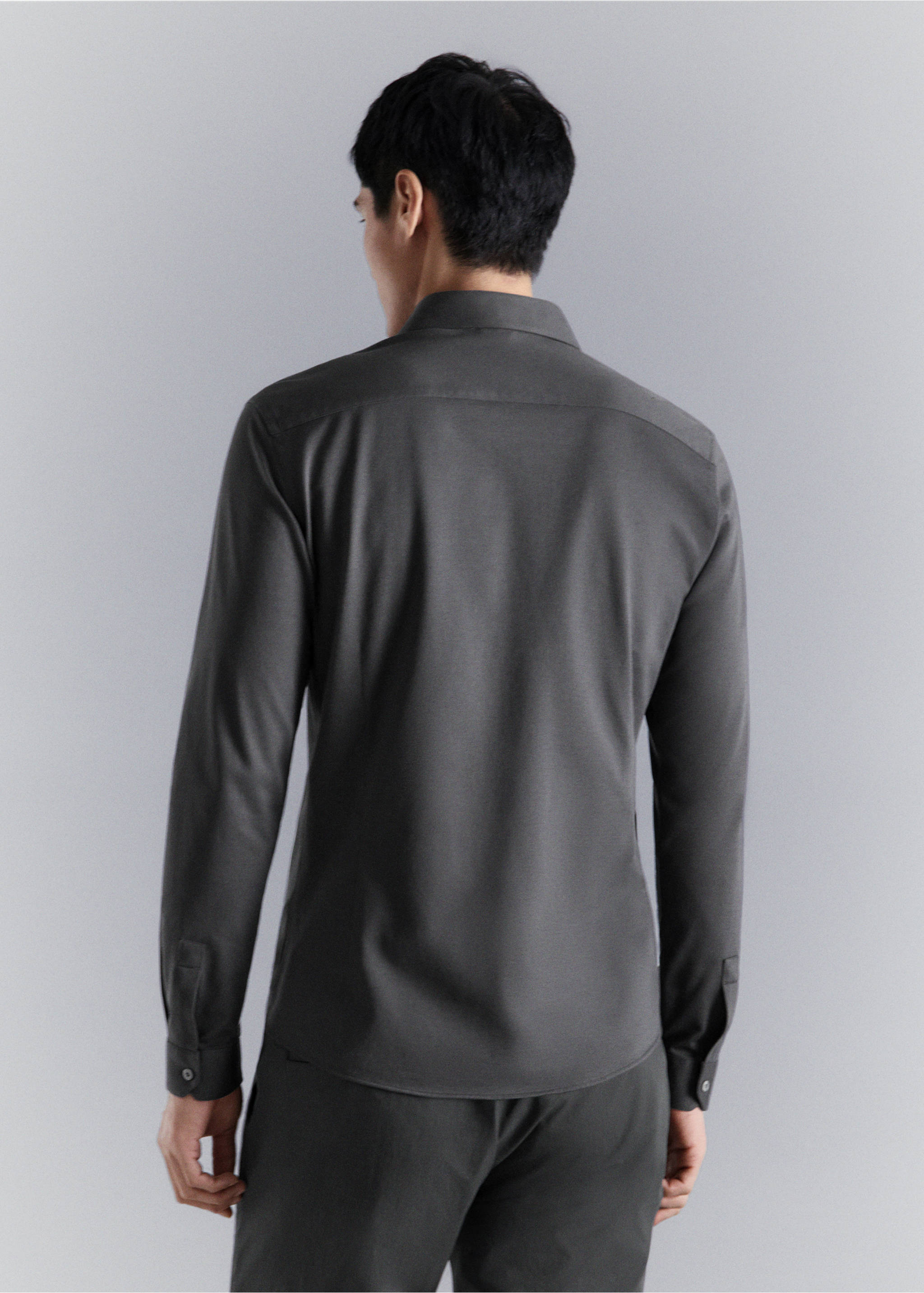 Dark grey long-sleeved shirt, back view., Charcoal. Ref: 27054422-00.