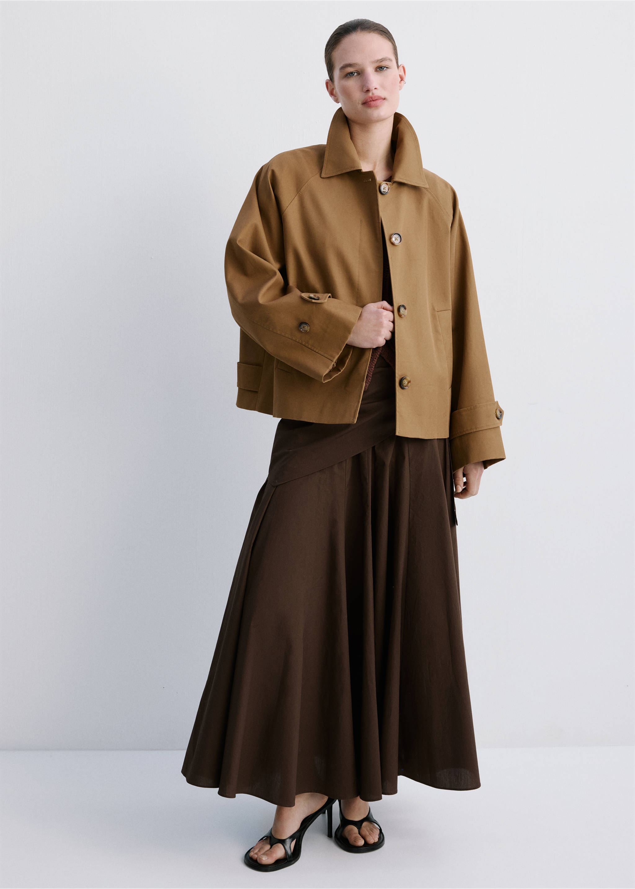 Oversized short trench - General plane, Medium Brown. Ref: 27054774-00.