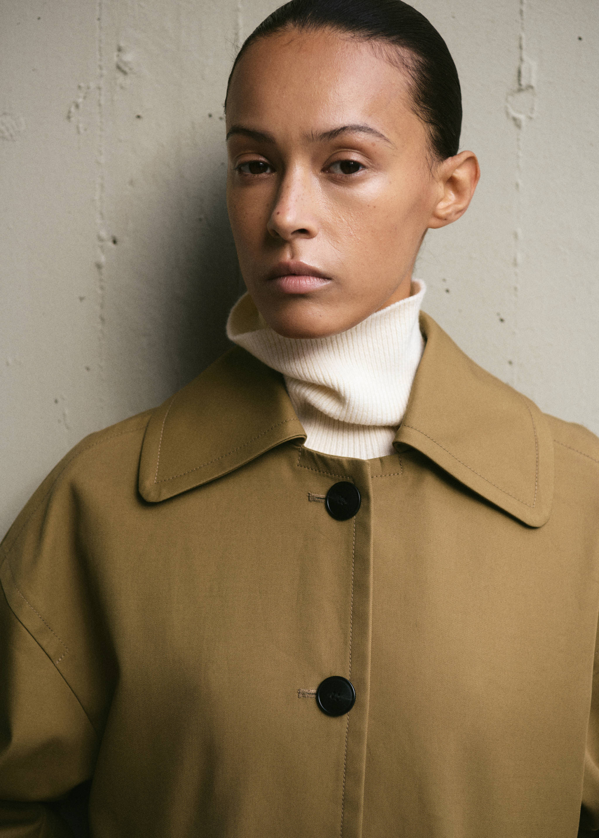 Faux leather effect trench coat - Details of the article 1